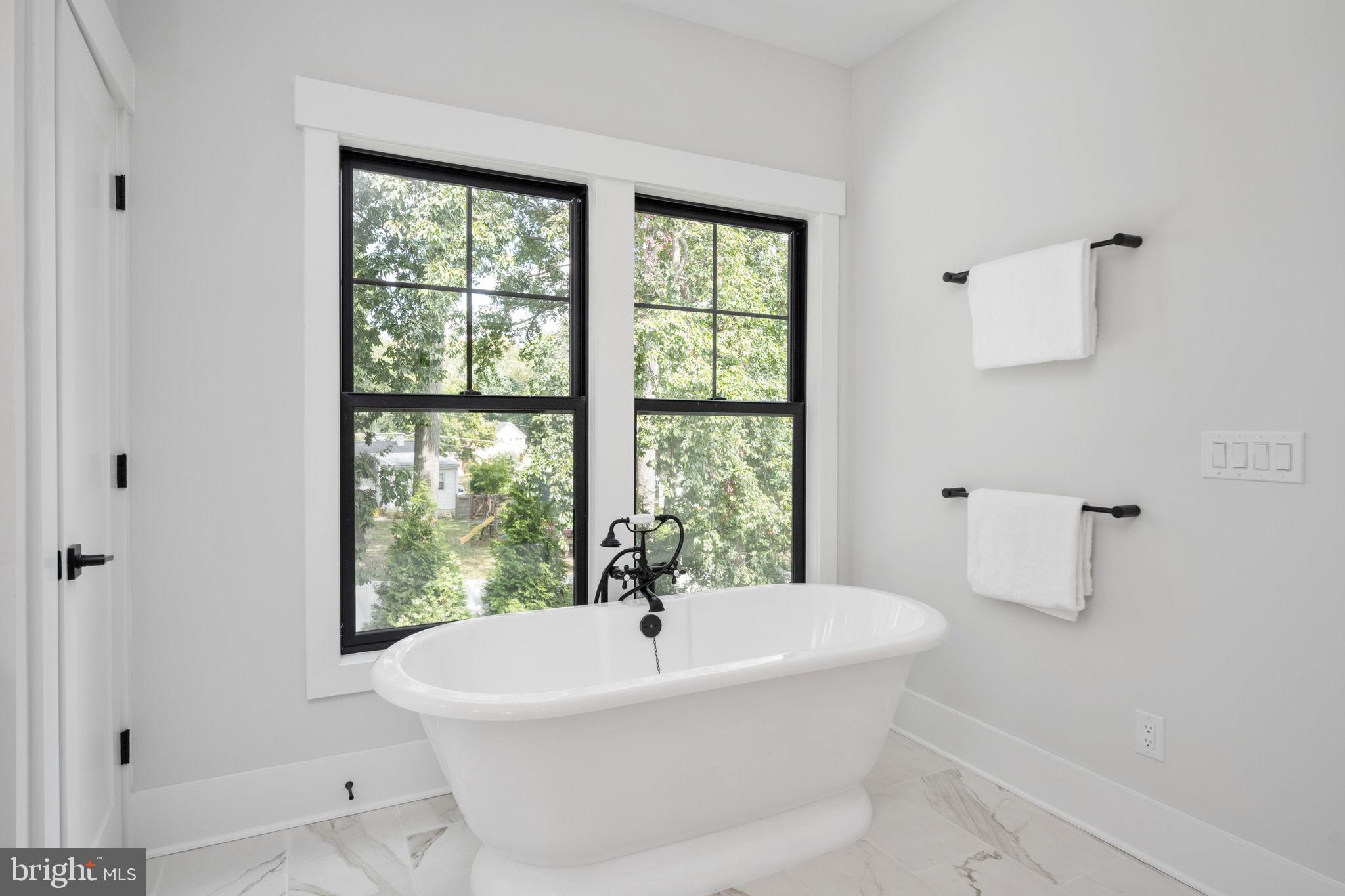 ROSNI ESTATES - Residential