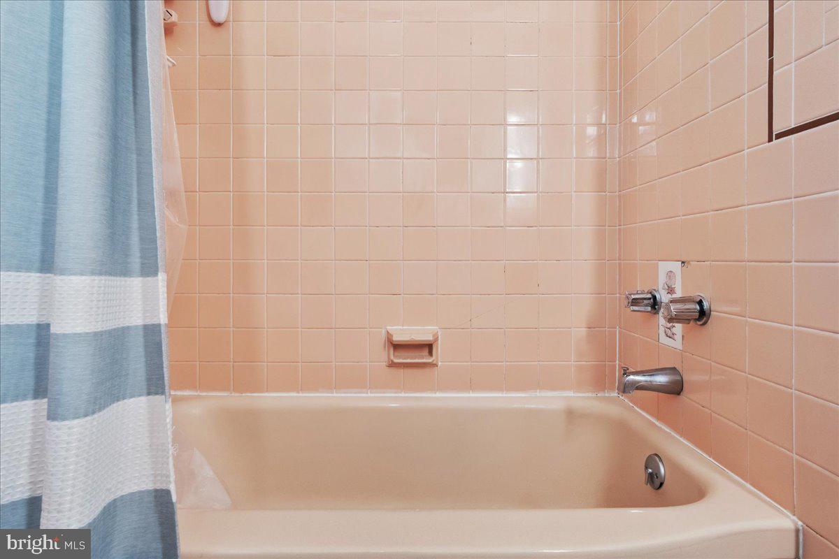 FOUNTAIN HEAD - Residential