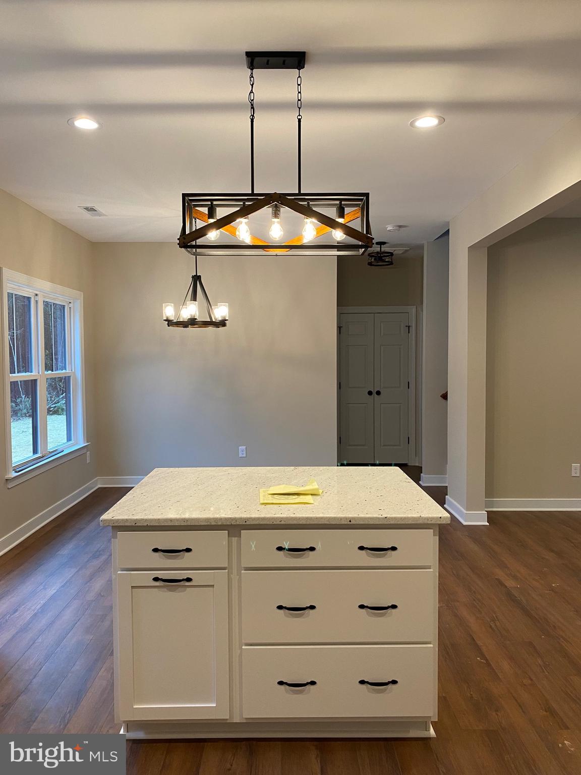 TALL PINES - Residential