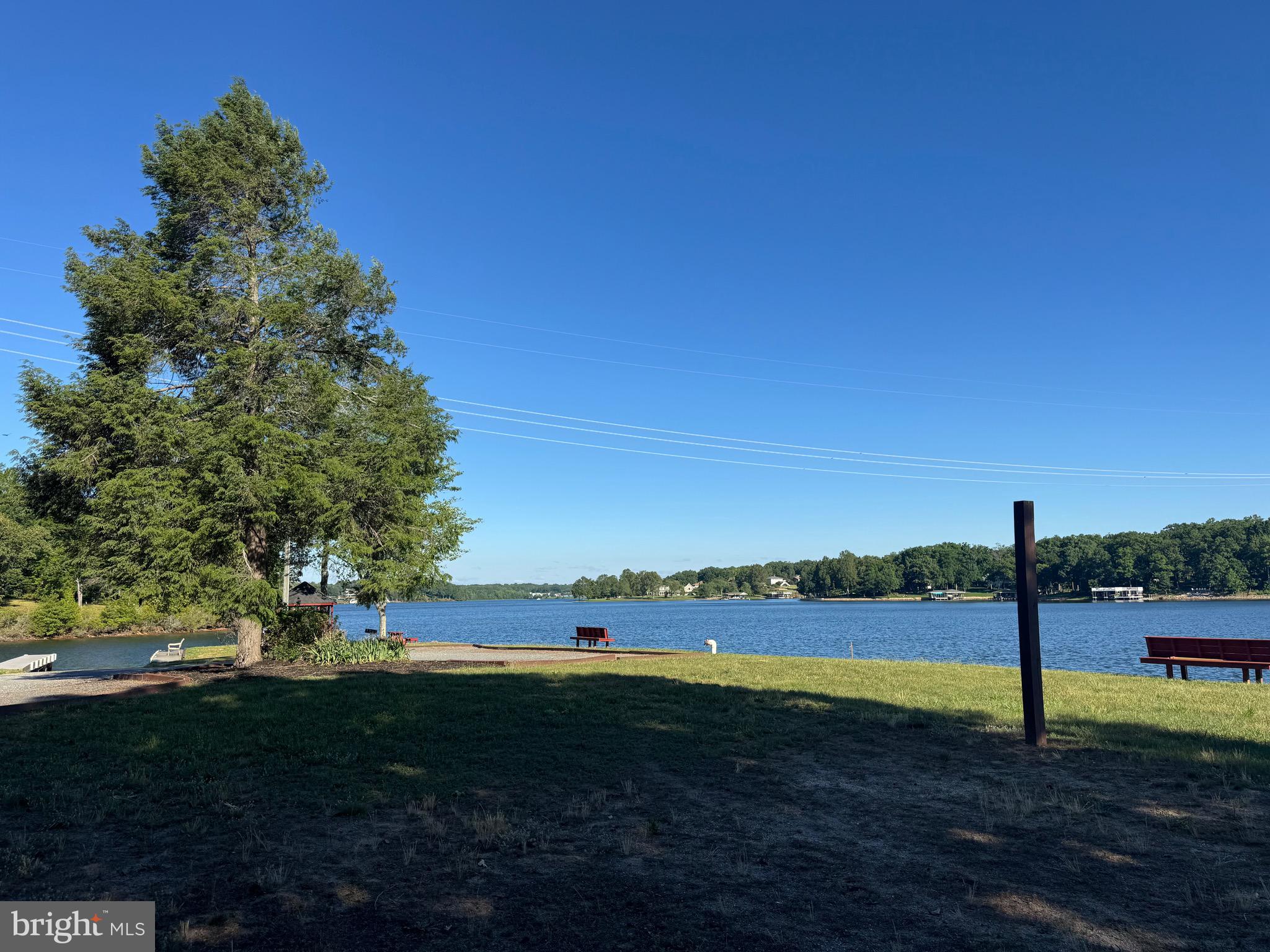 TALL PINES - Residential
