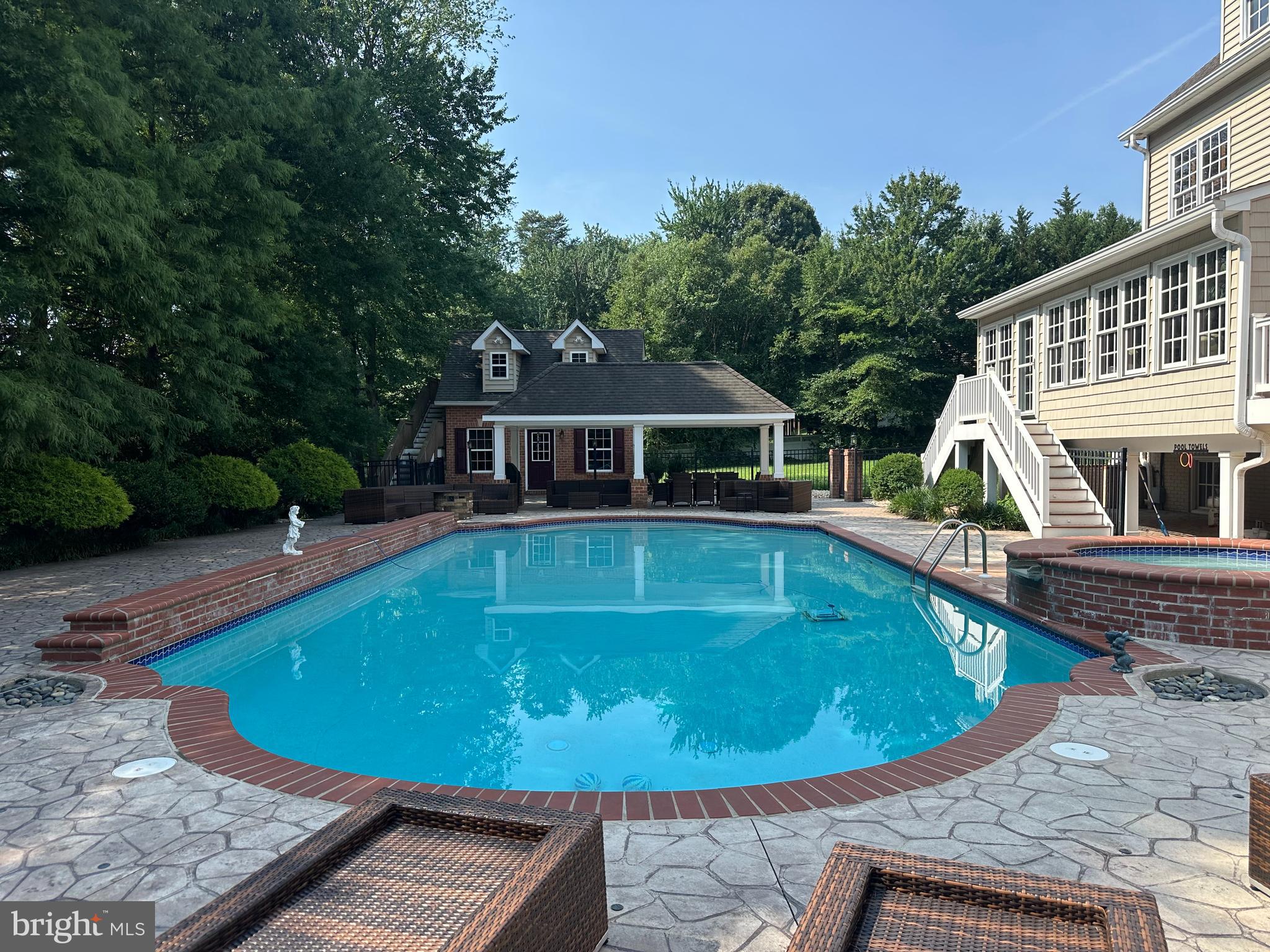 BRANDI KNOLL - Residential