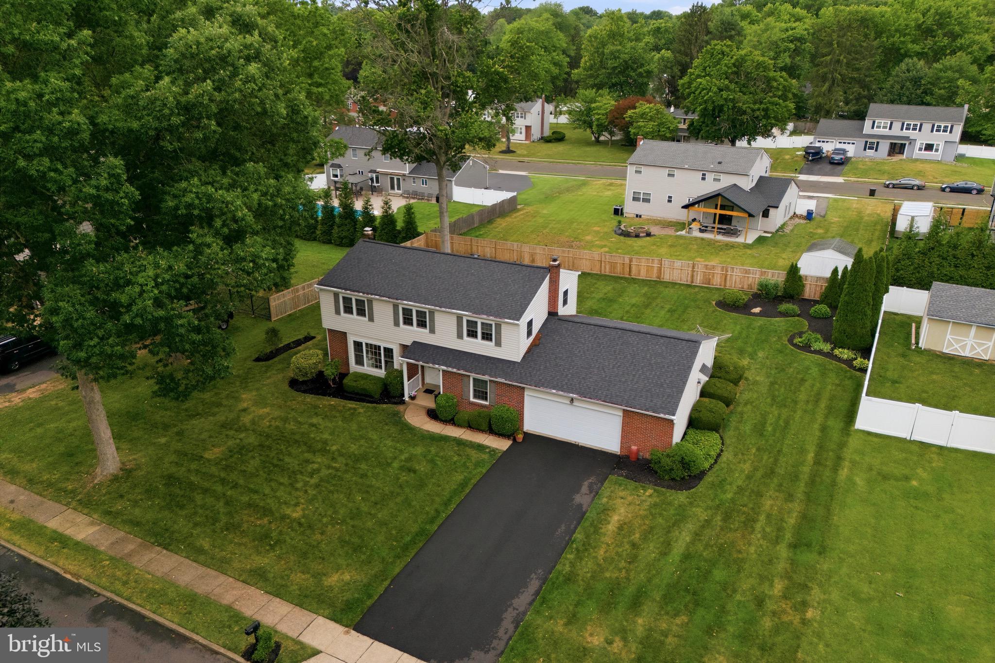 VALLEYWOOD - Residential