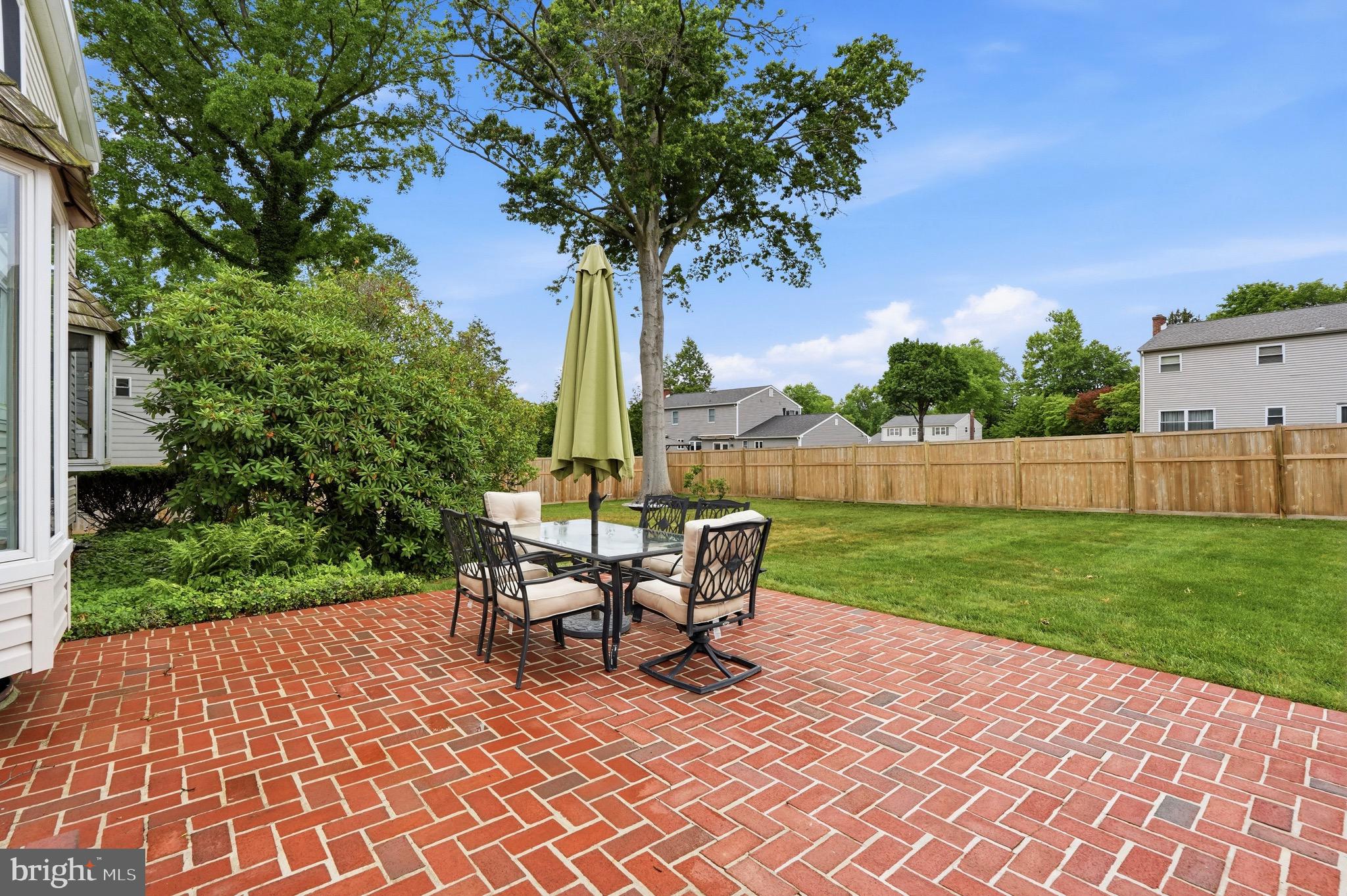 VALLEYWOOD - Residential