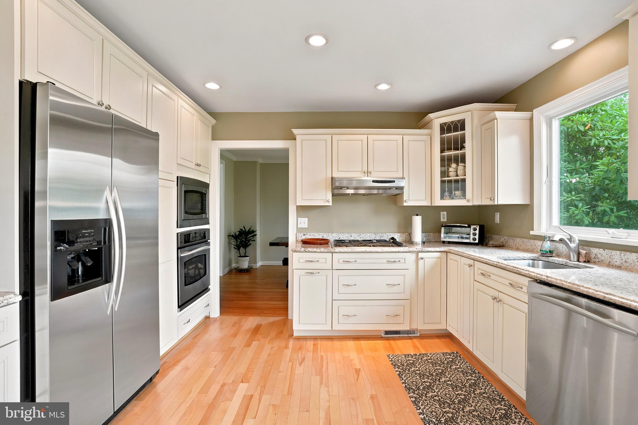 VALLEYWOOD - Residential