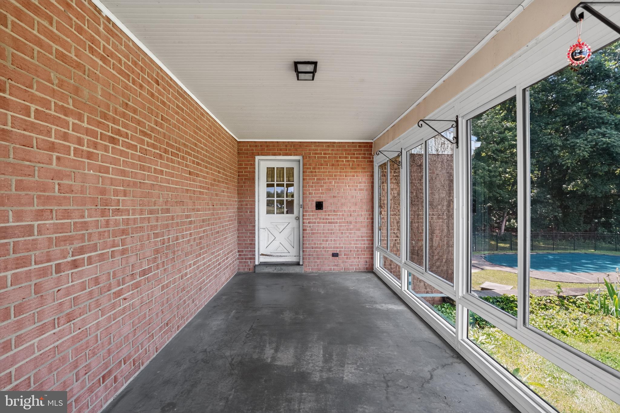 BARNESVILLE OUTSIDE - Residential