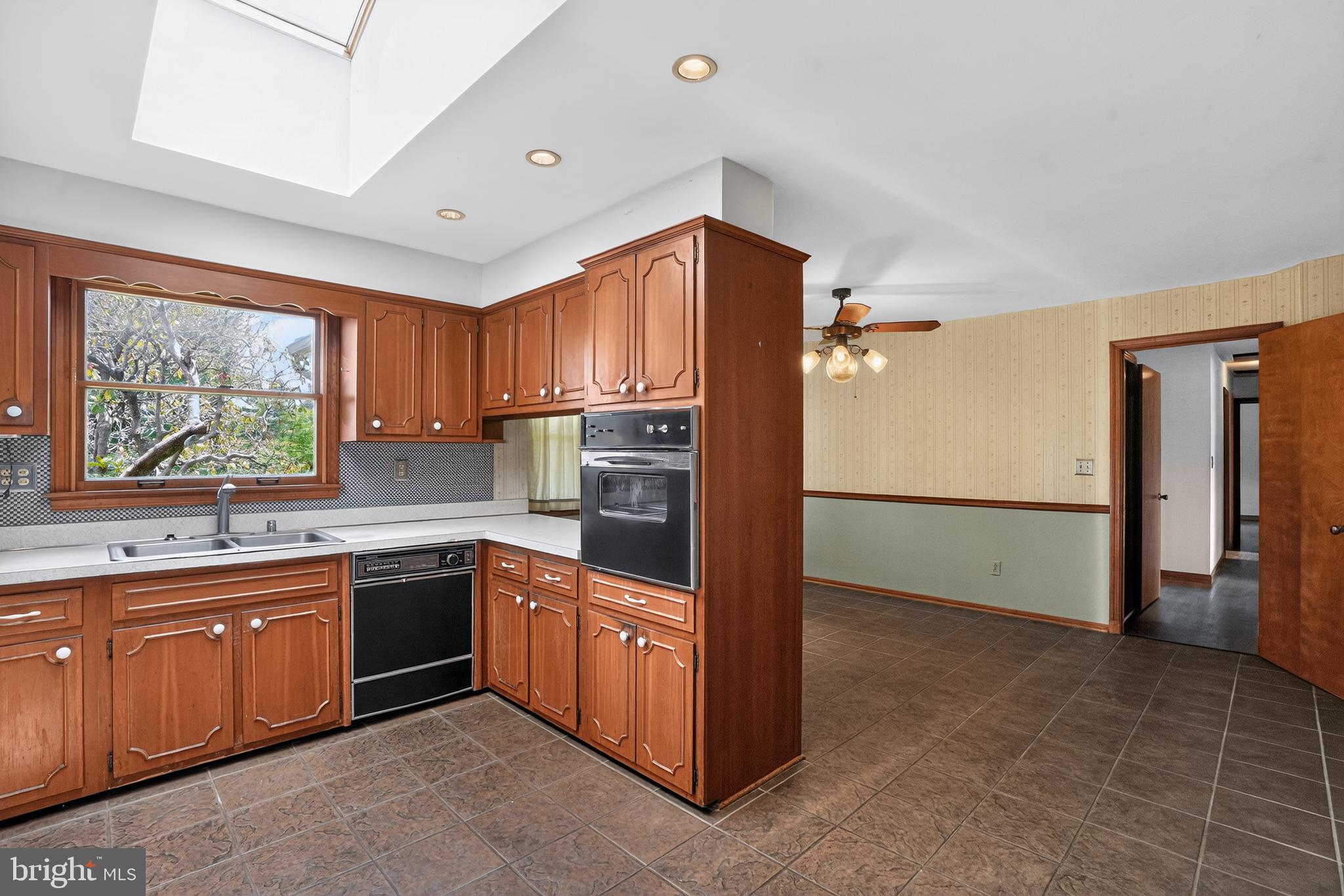BARNESVILLE OUTSIDE - Residential