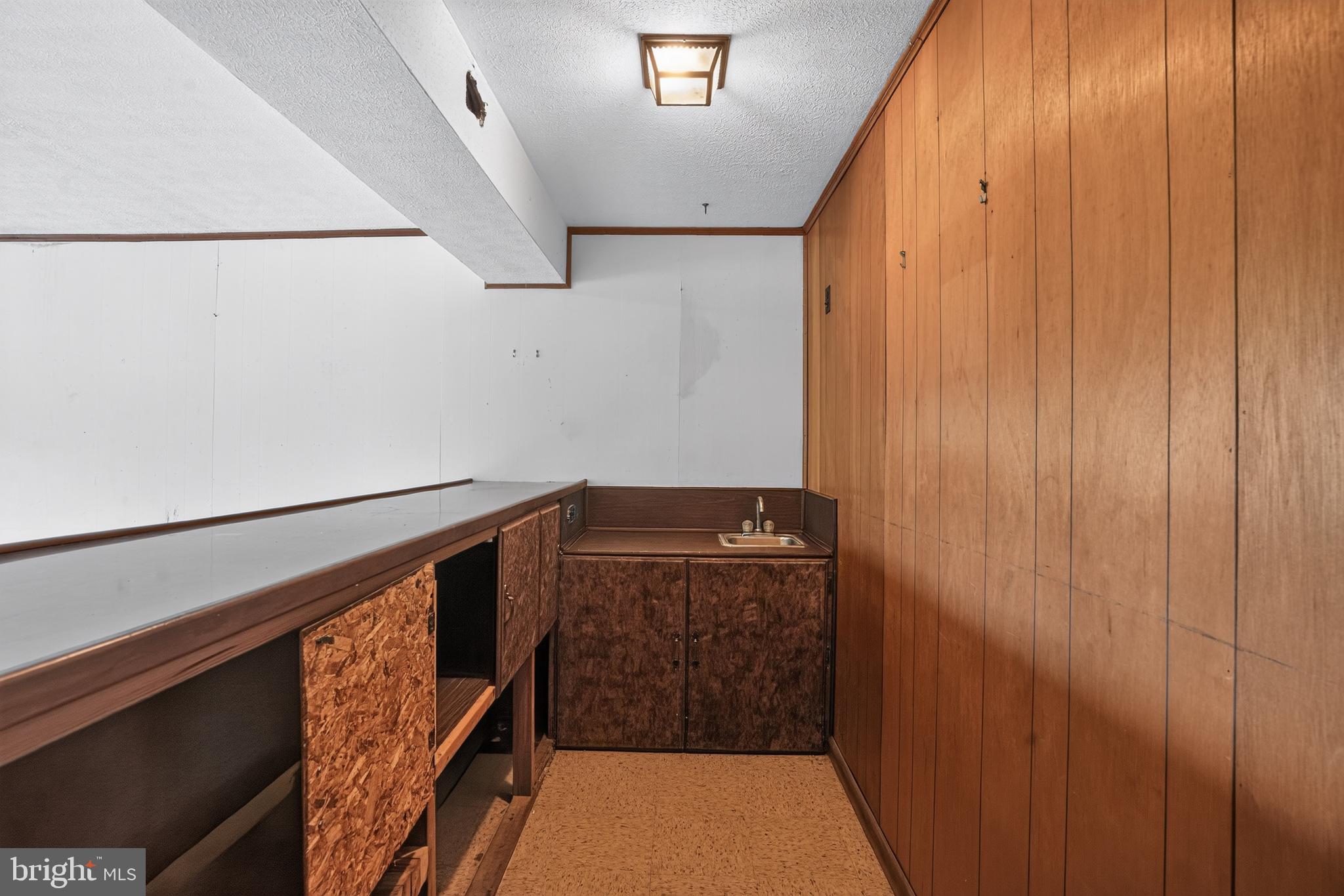 BARNESVILLE OUTSIDE - Residential