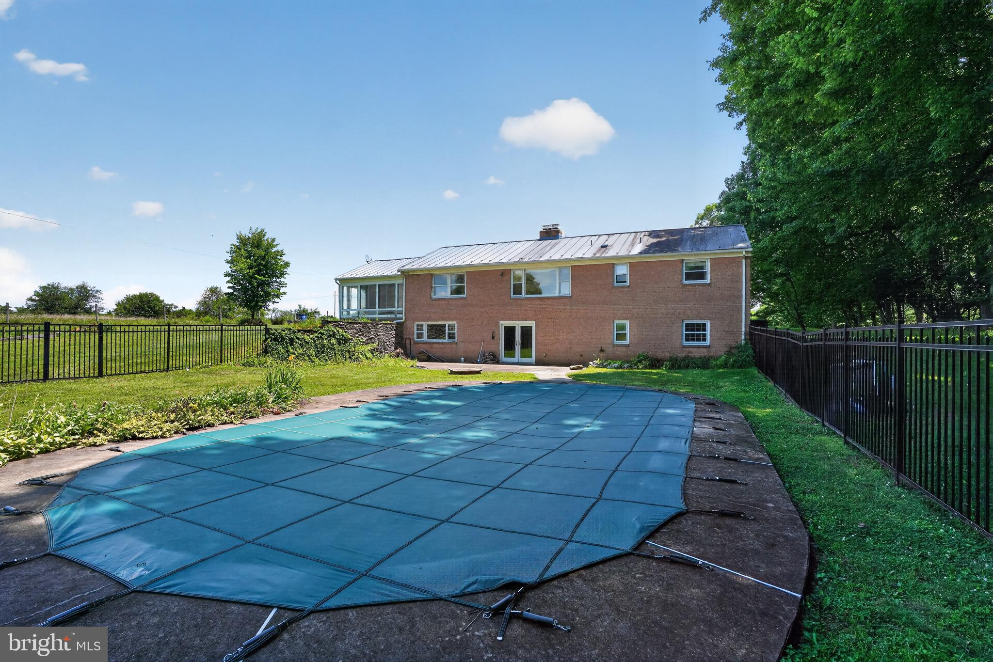 BARNESVILLE OUTSIDE - Residential