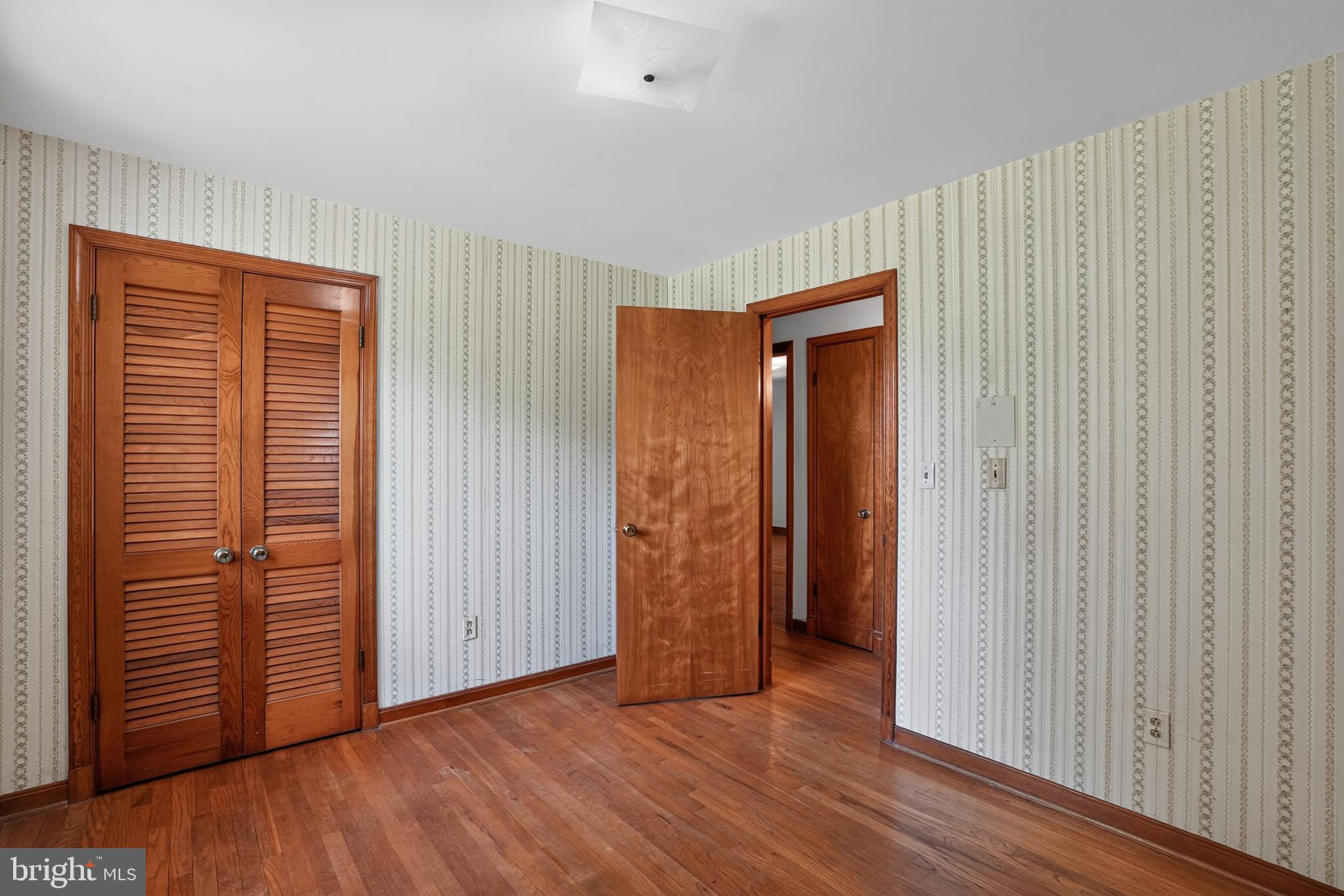BARNESVILLE OUTSIDE - Residential