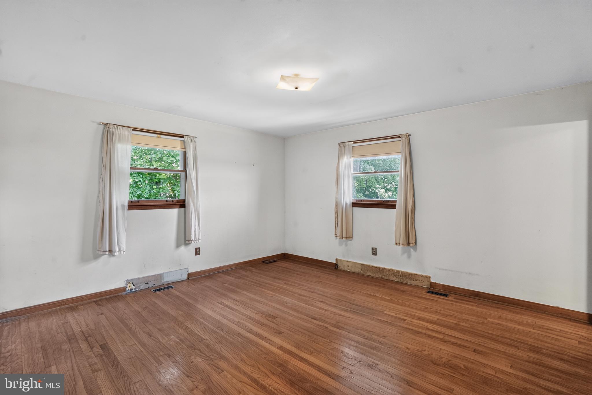 BARNESVILLE OUTSIDE - Residential