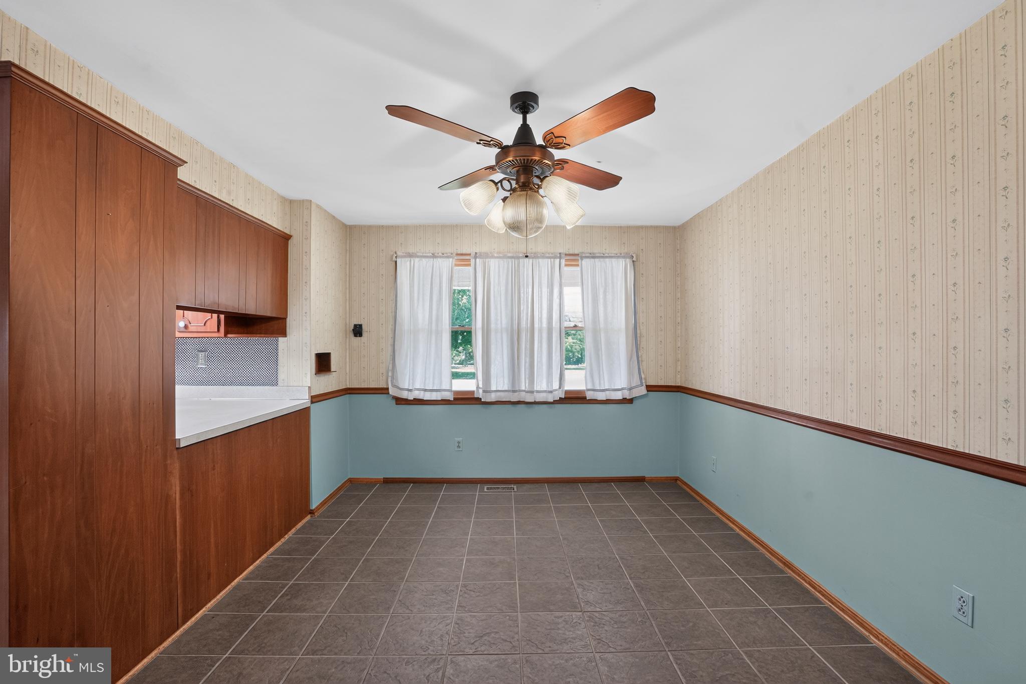 BARNESVILLE OUTSIDE - Residential
