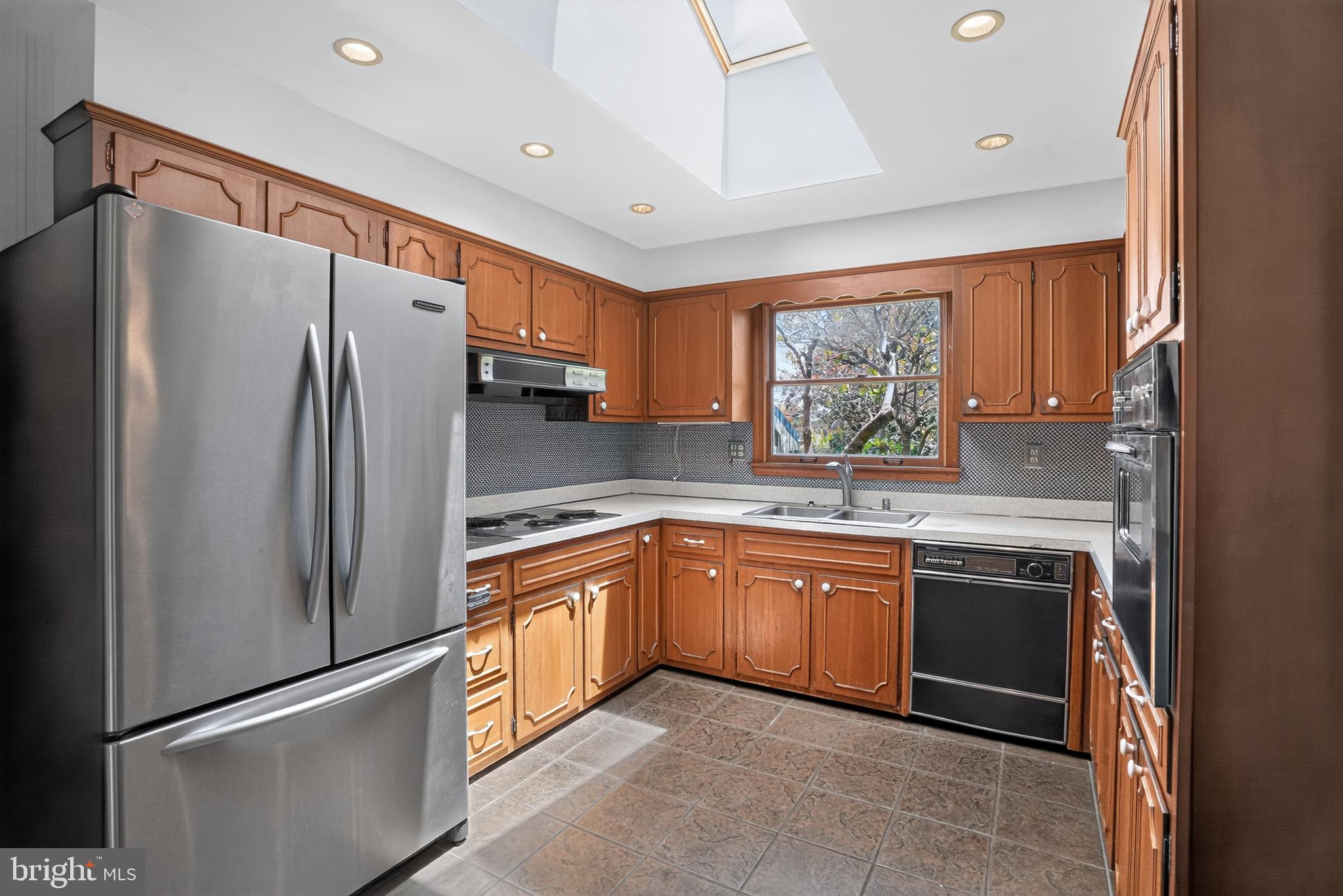BARNESVILLE OUTSIDE - Residential