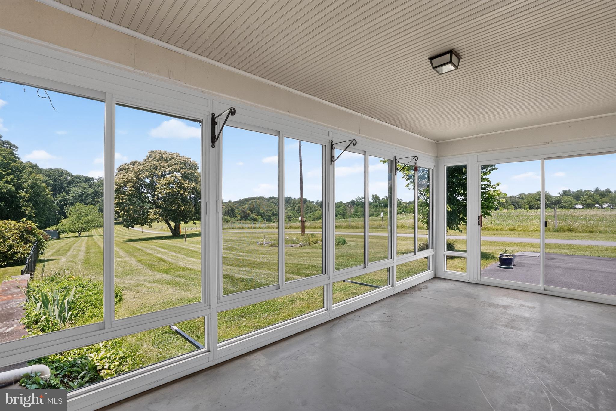 BARNESVILLE OUTSIDE - Residential