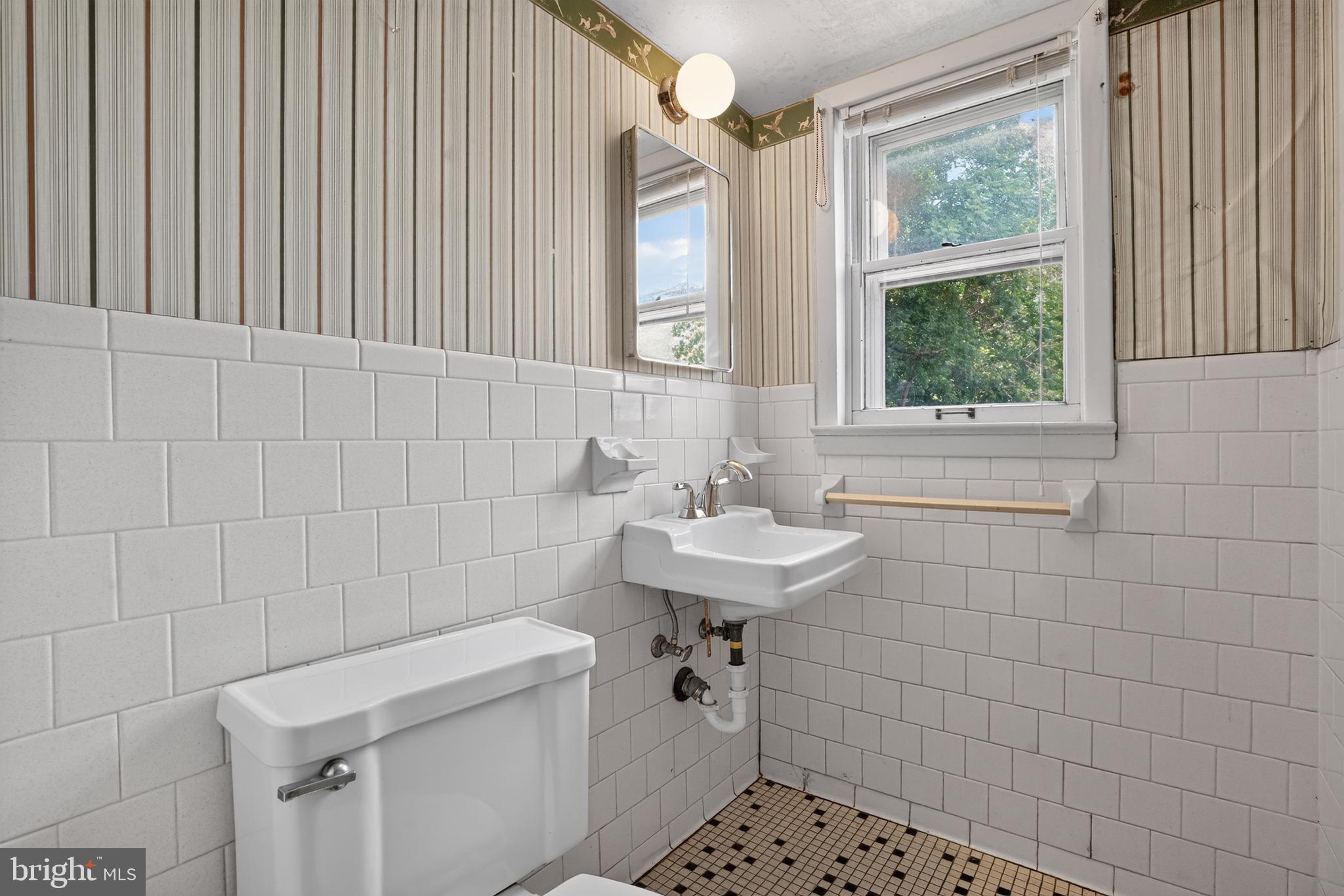 BARNESVILLE OUTSIDE - Residential
