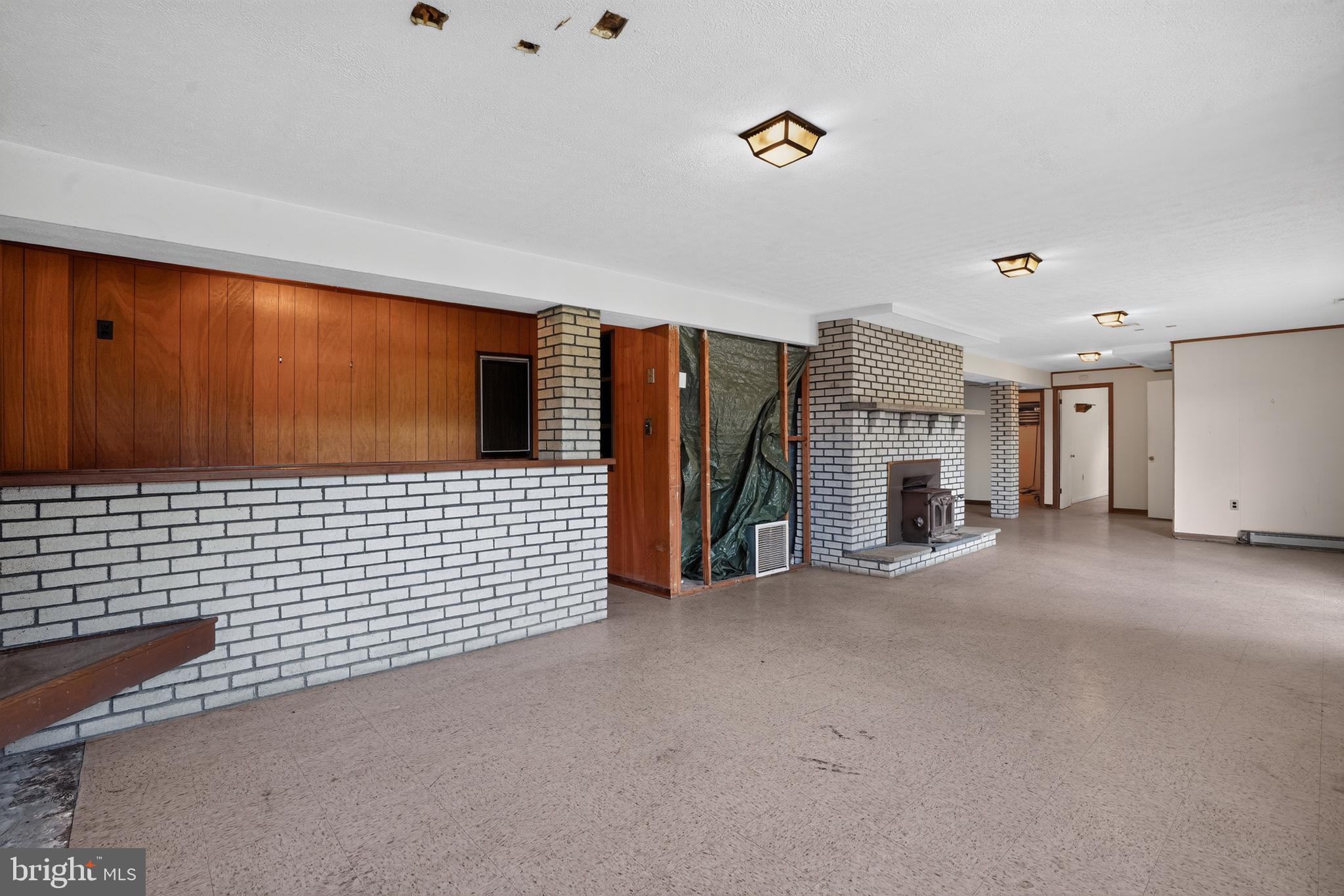 BARNESVILLE OUTSIDE - Residential