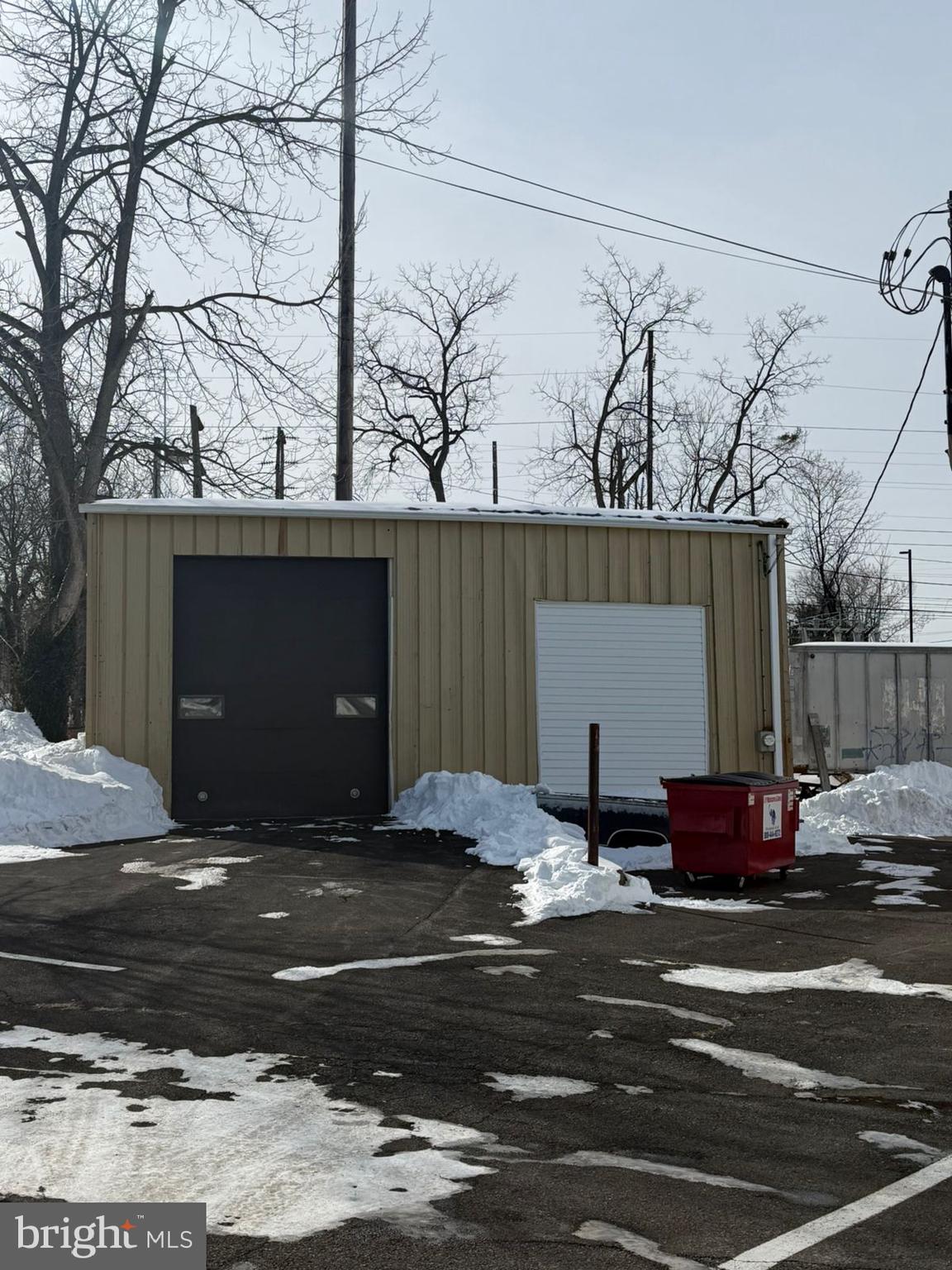 GLENSIDE - Commercial Sale