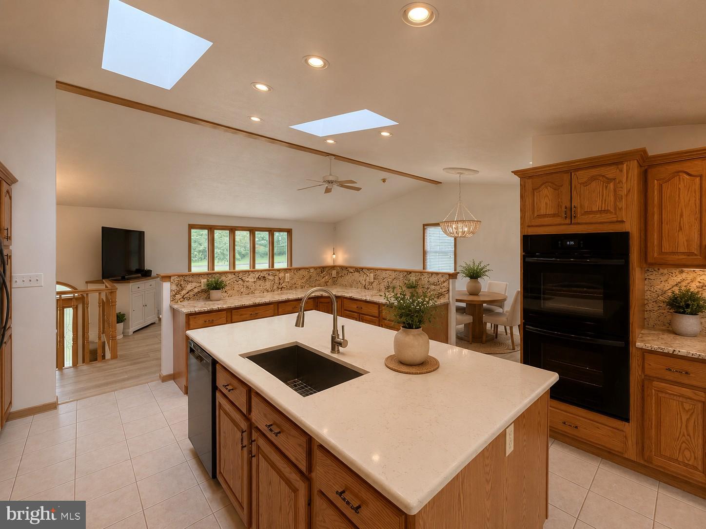 ROLLING OAKS - Residential
