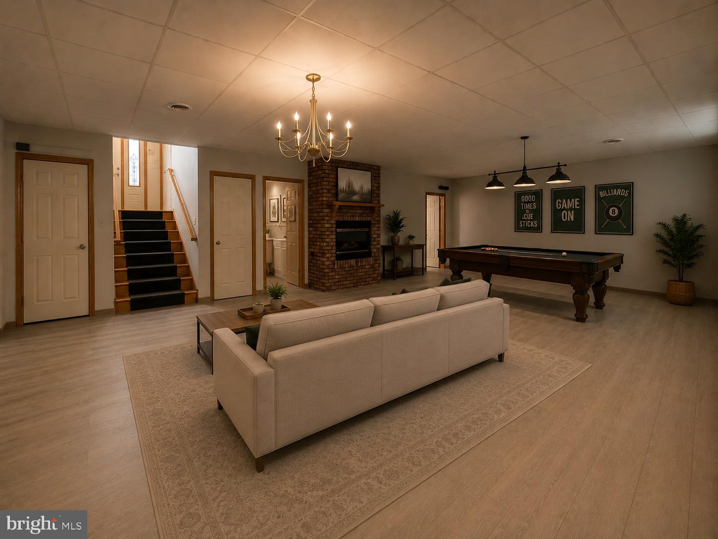 ROLLING OAKS - Residential