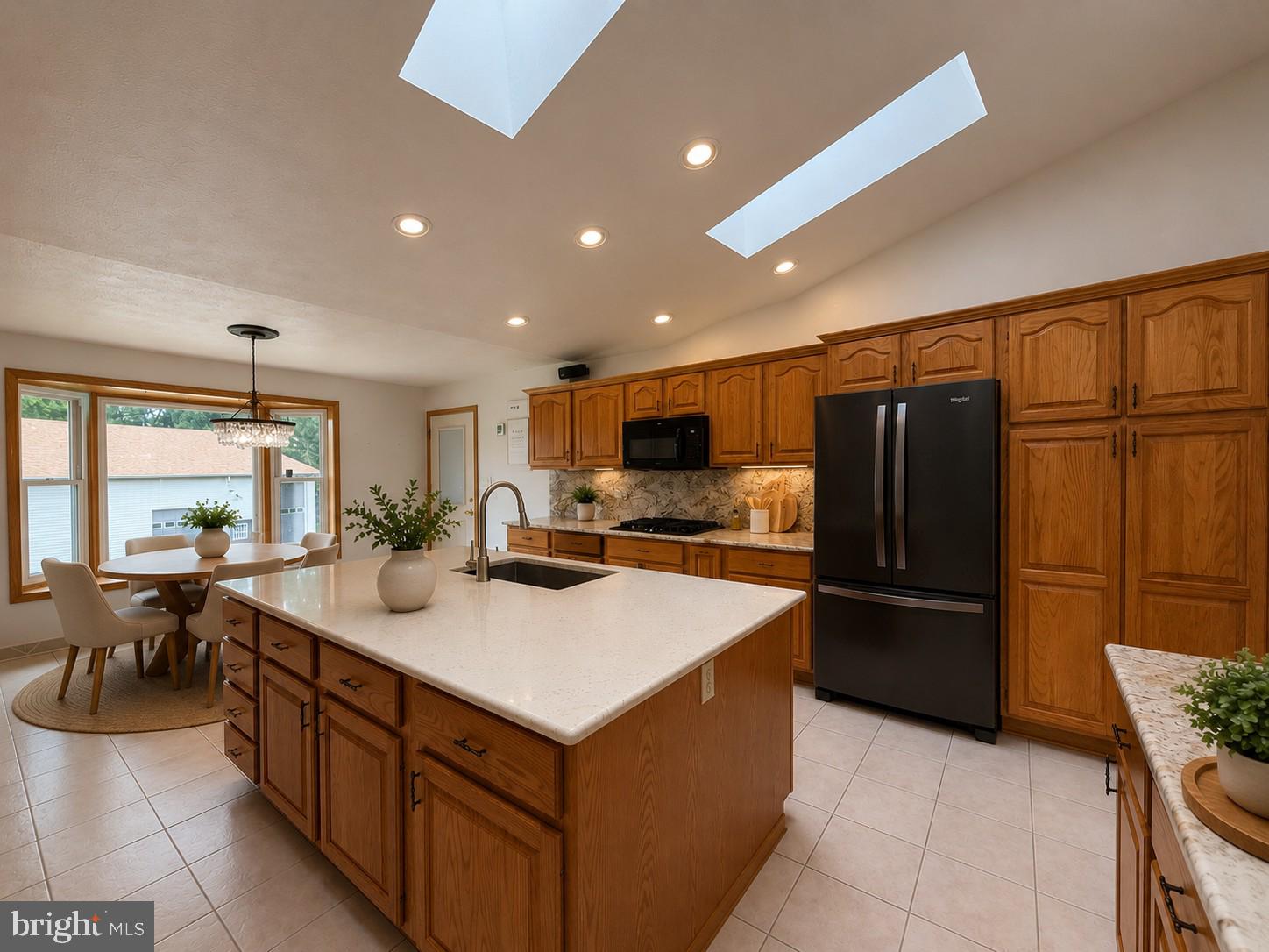 ROLLING OAKS - Residential
