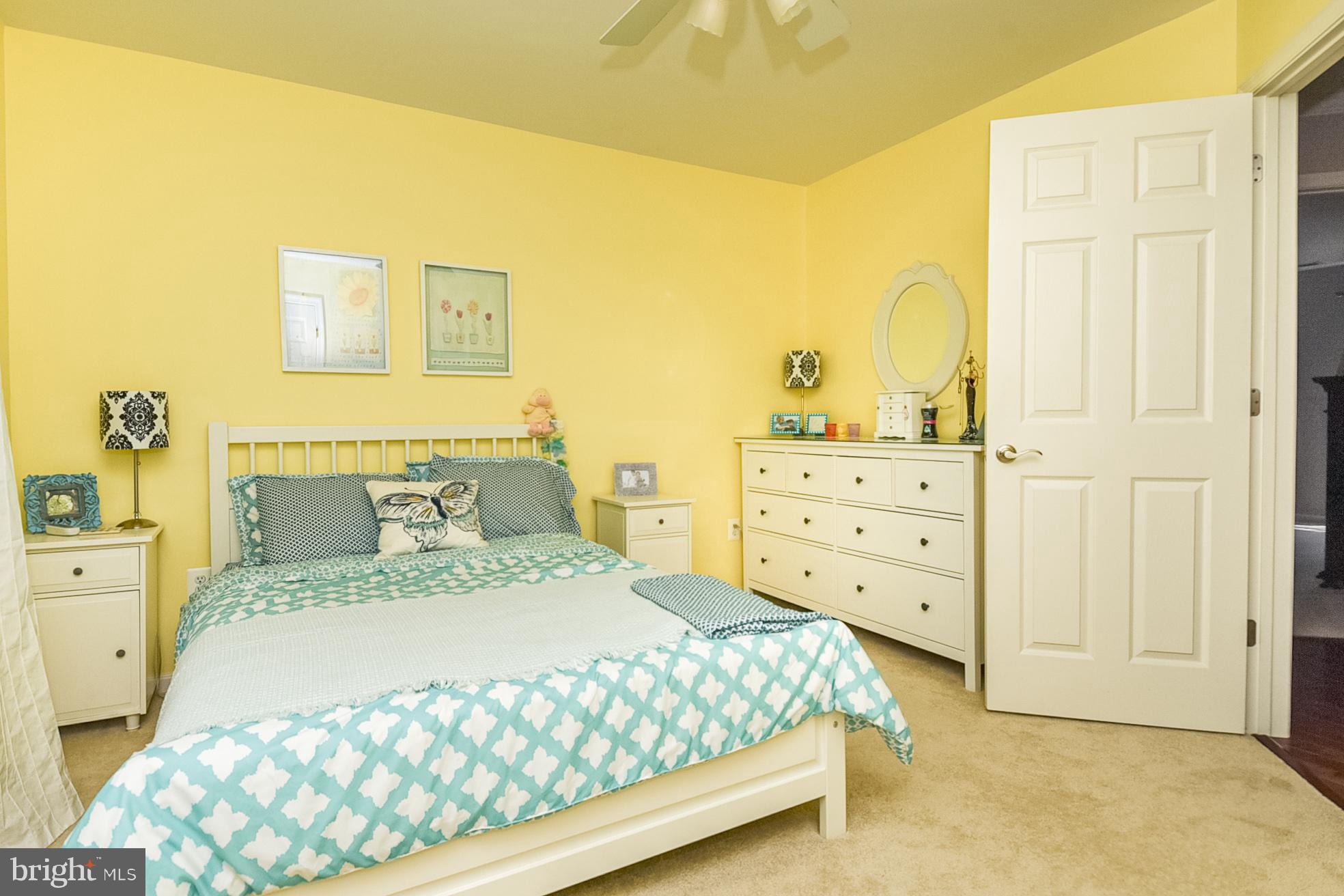 CHAPEL GROVE - Residential