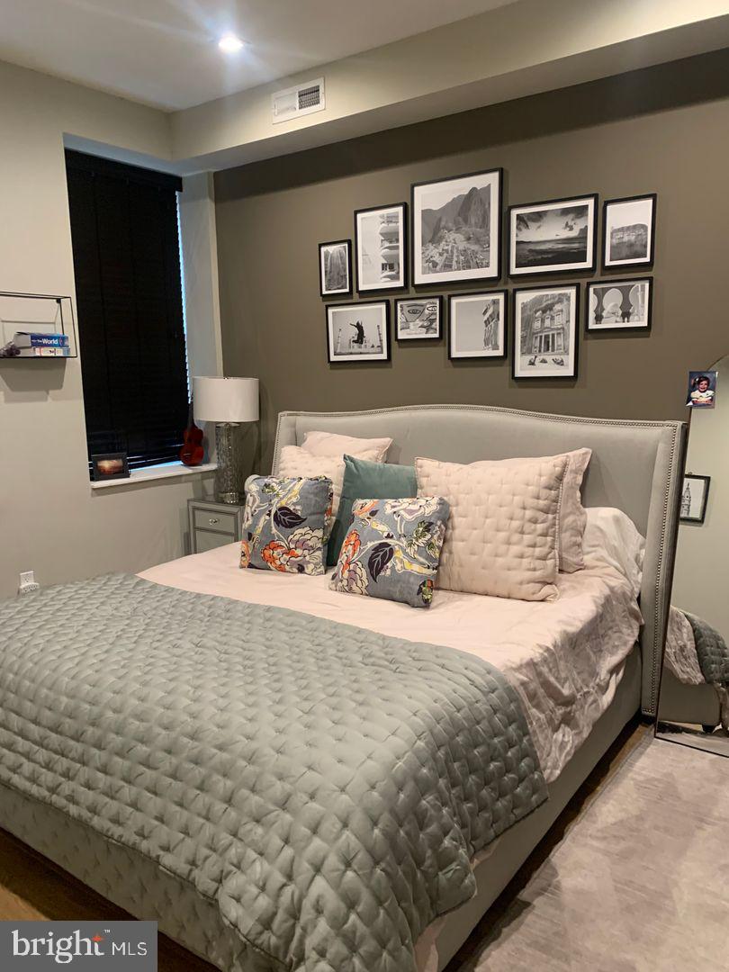 WASHINGTON SQ WEST - Residential Lease