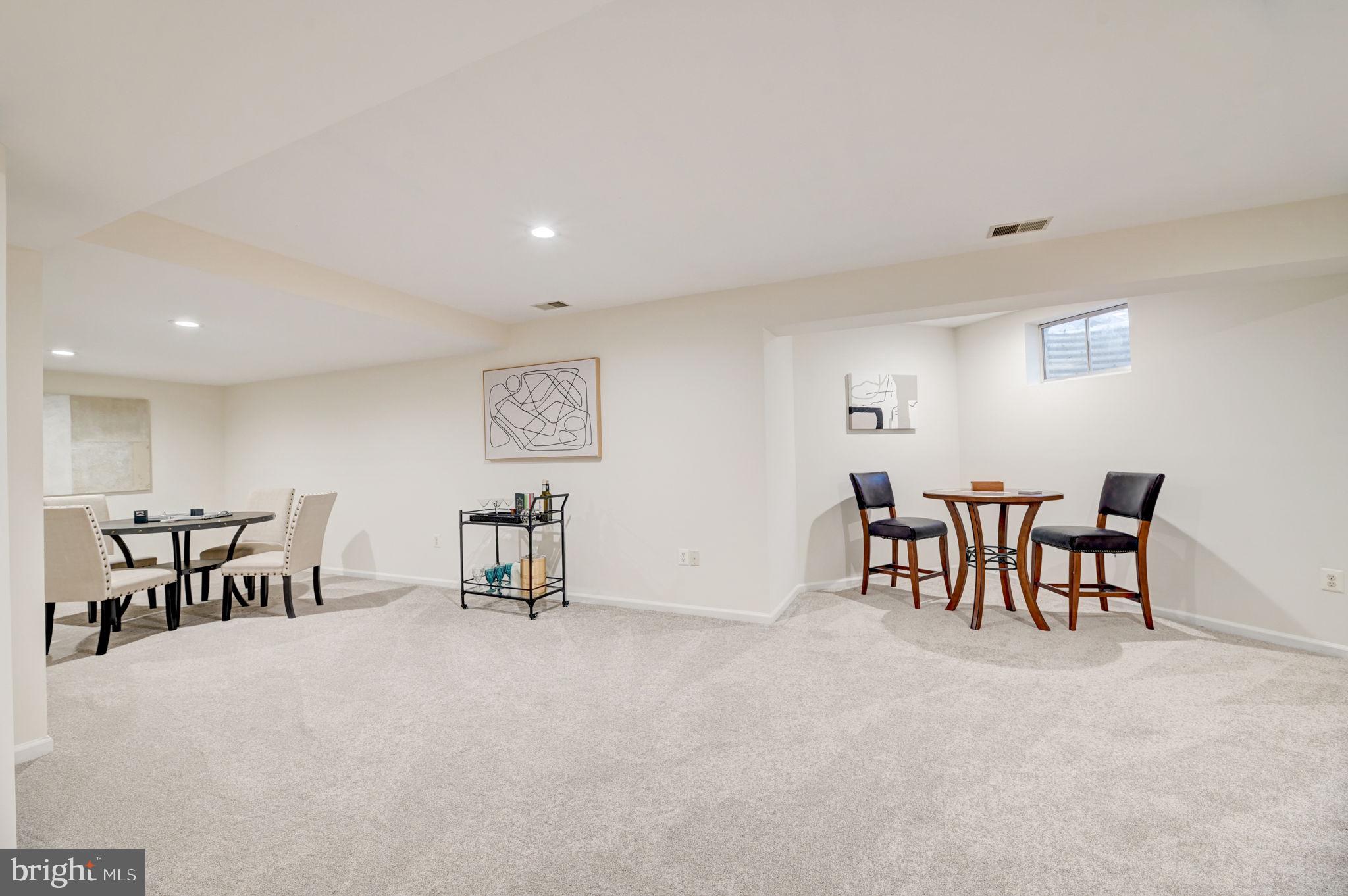 RUNNYMEADE - Residential