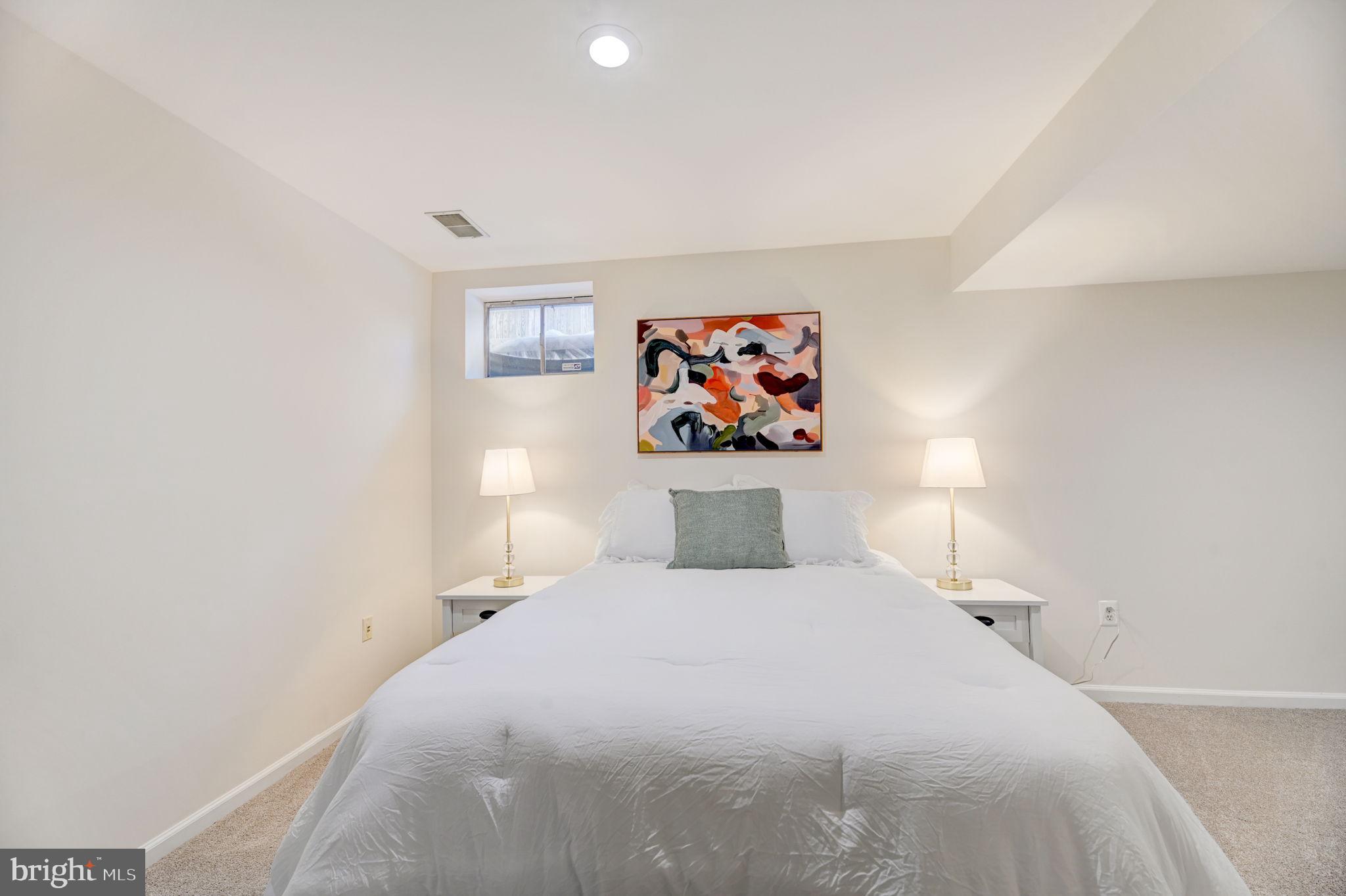 RUNNYMEADE - Residential
