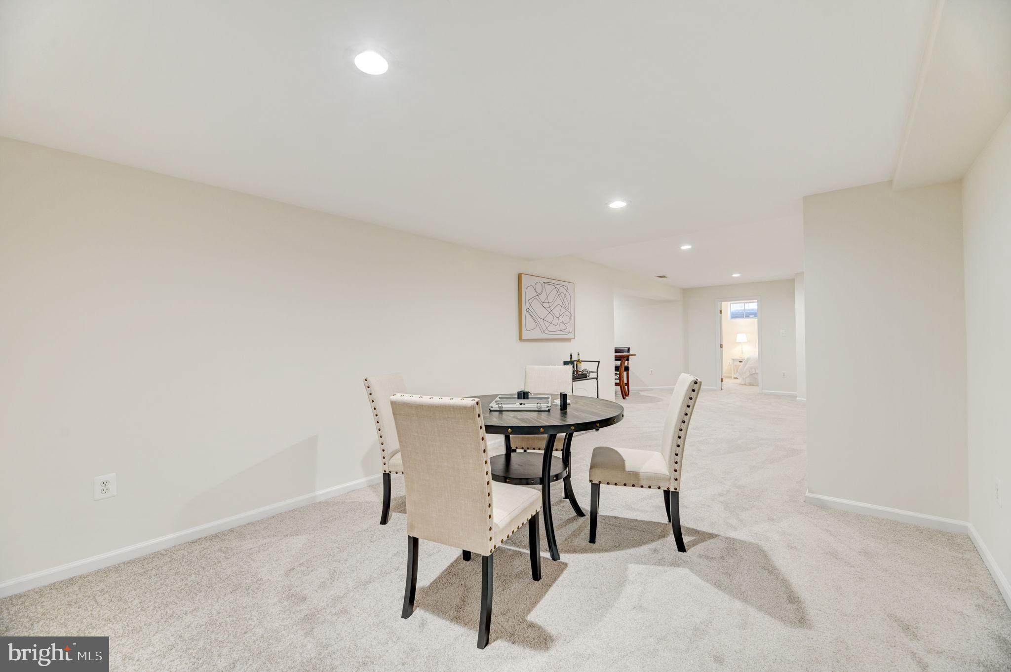 RUNNYMEADE - Residential