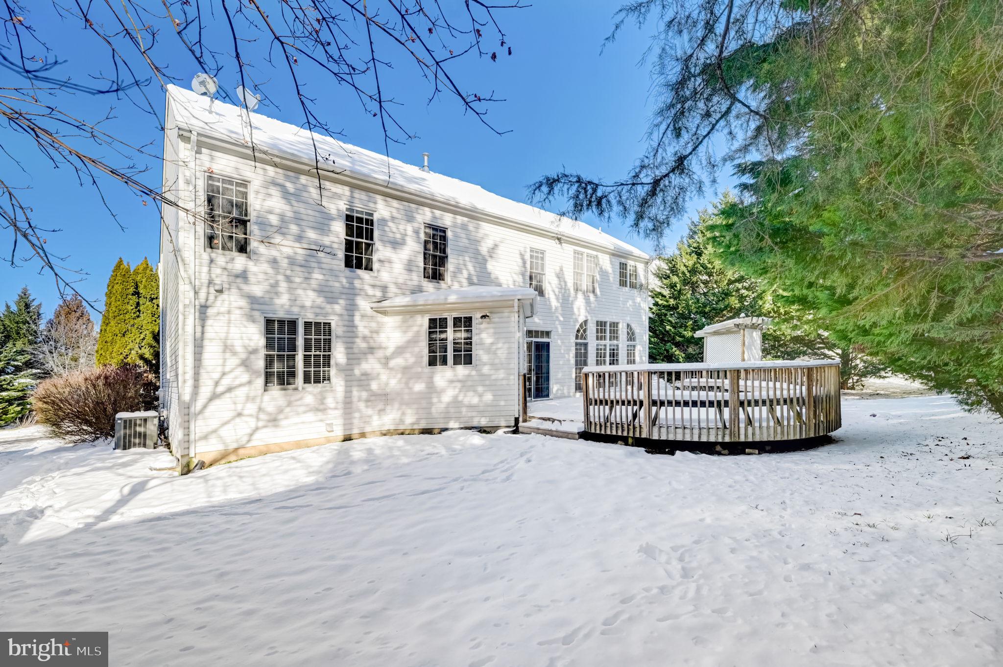 RUNNYMEADE - Residential