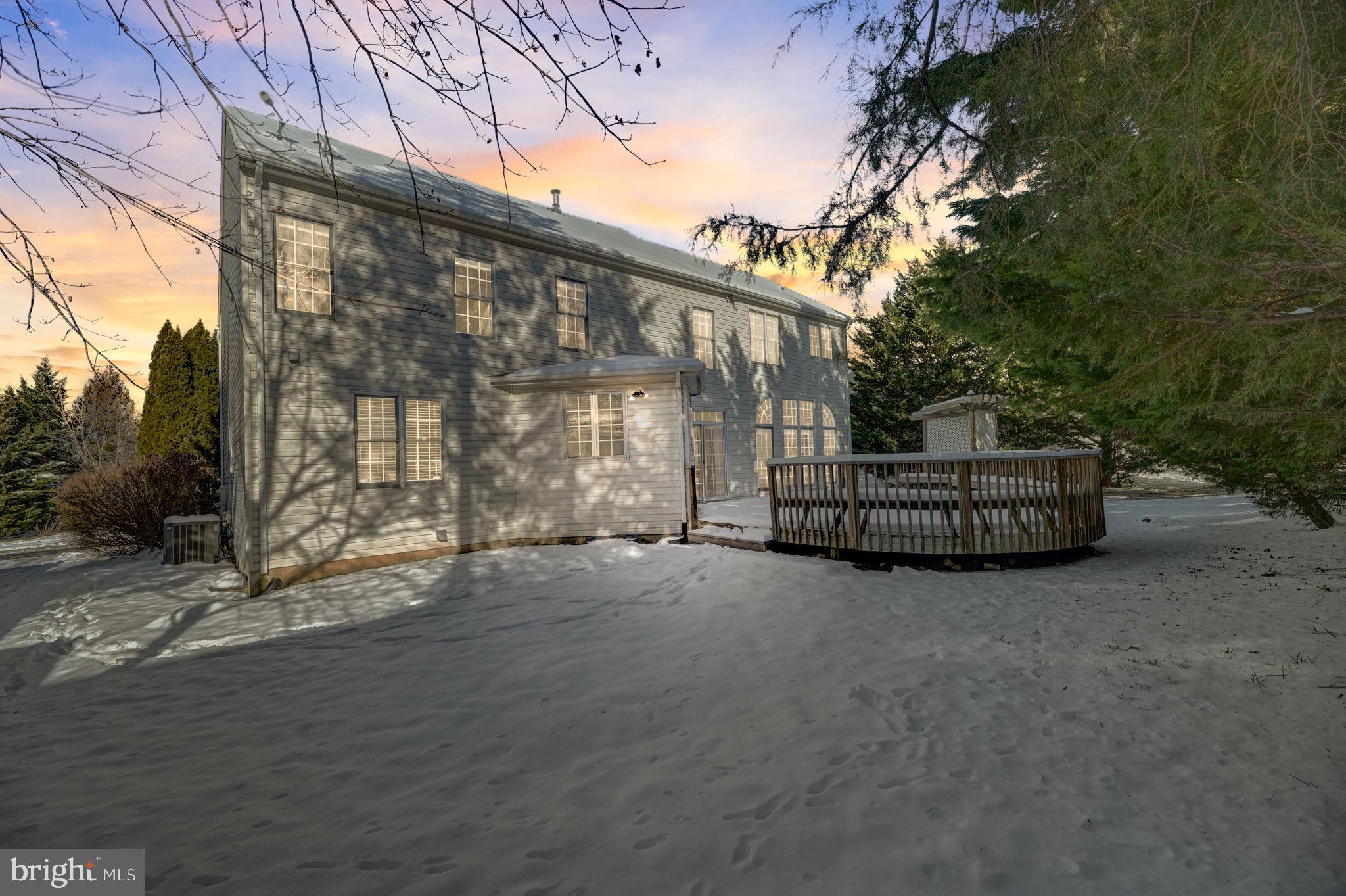 RUNNYMEADE - Residential