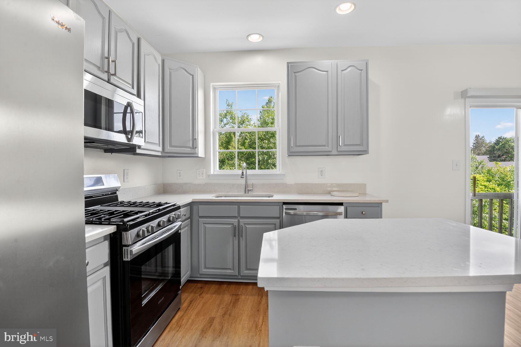 MOSBY RIDGE CONDO - Residential