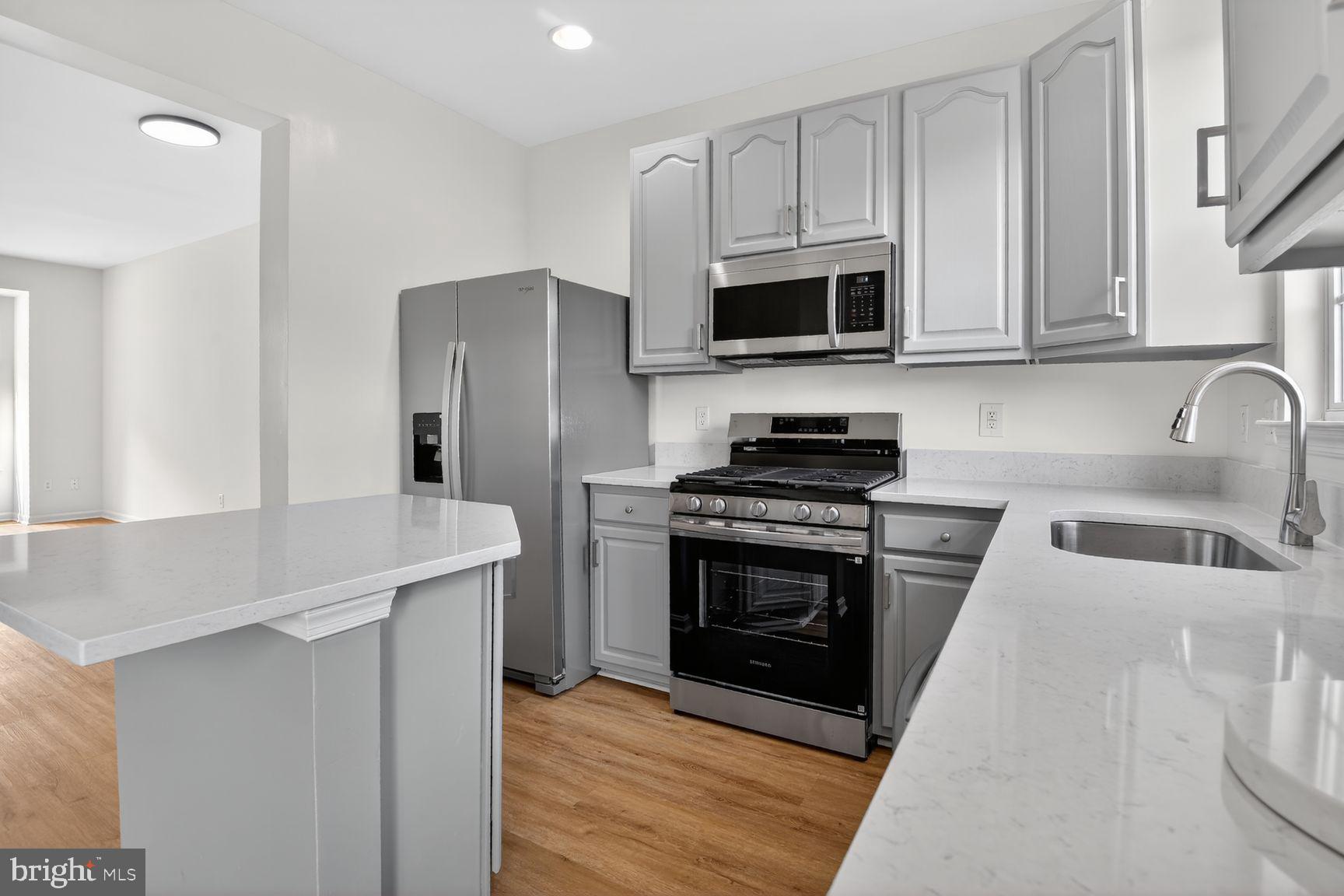 MOSBY RIDGE CONDO - Residential