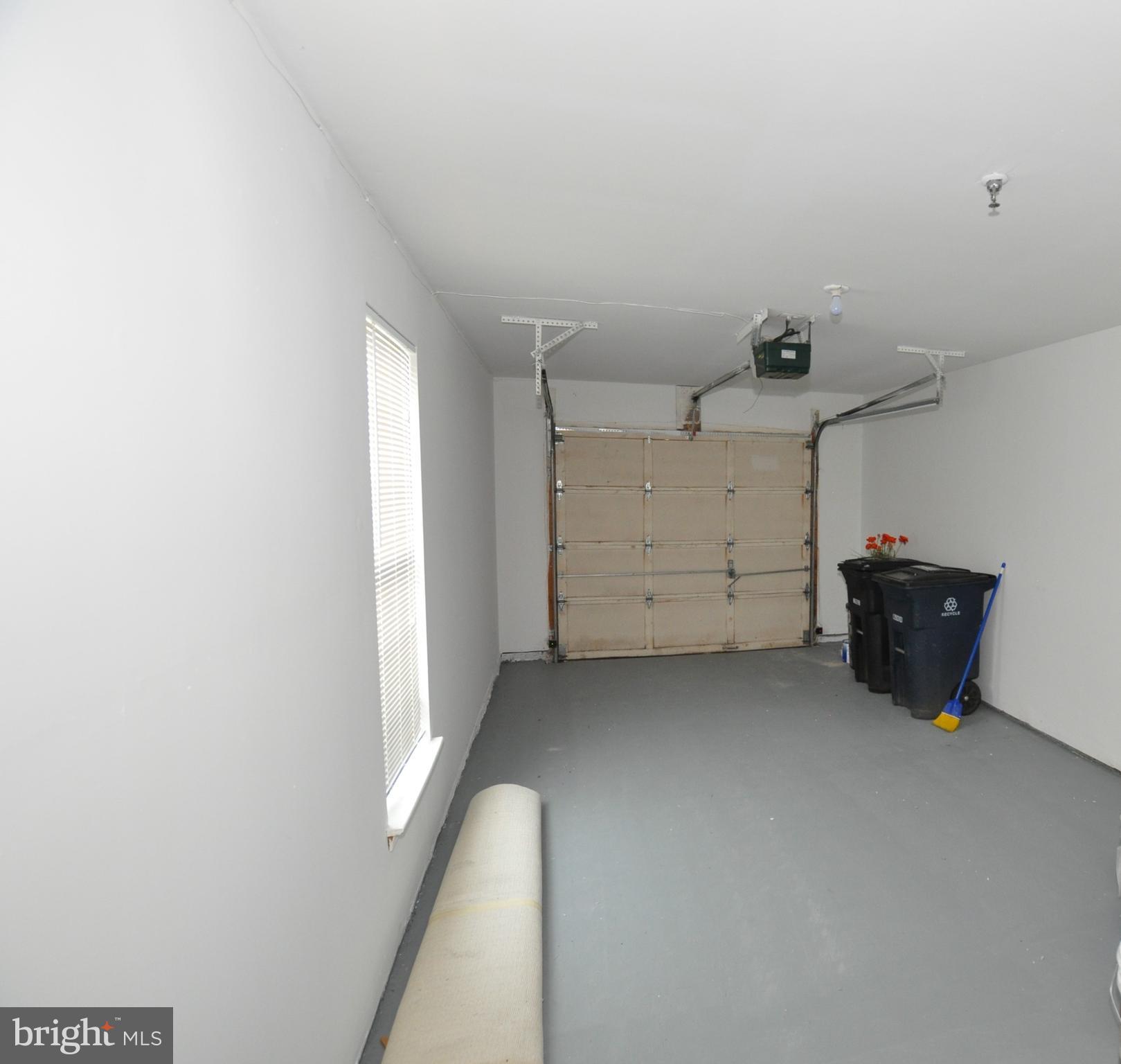 KINGS COUNCIL CONDO - Residential