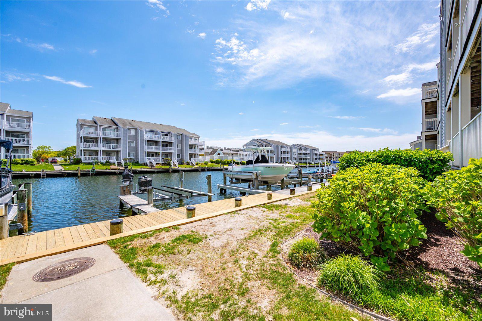 HIDDEN HARBOR - Residential