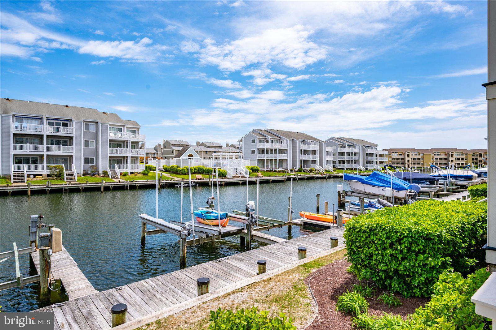 HIDDEN HARBOR - Residential