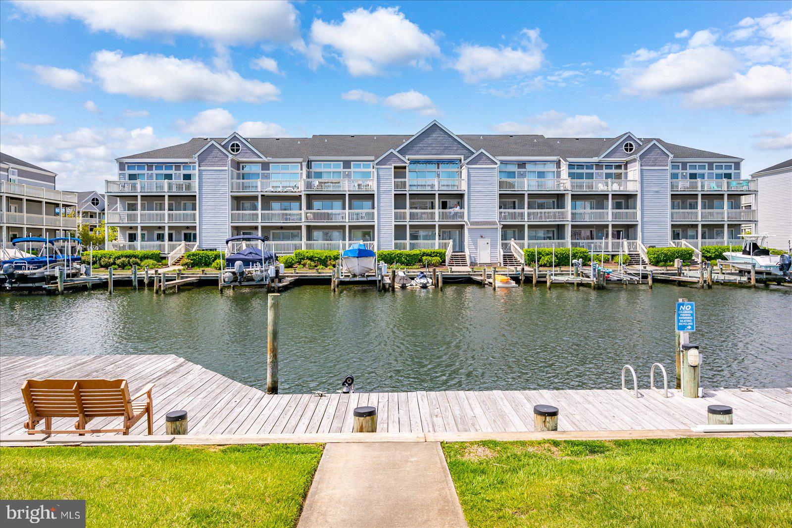 HIDDEN HARBOR - Residential
