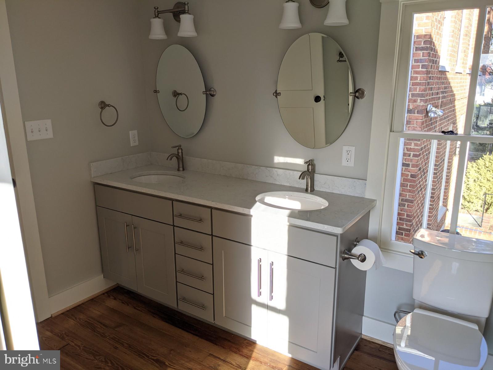 DOWNTOWN FREDERICKSBURG - Residential