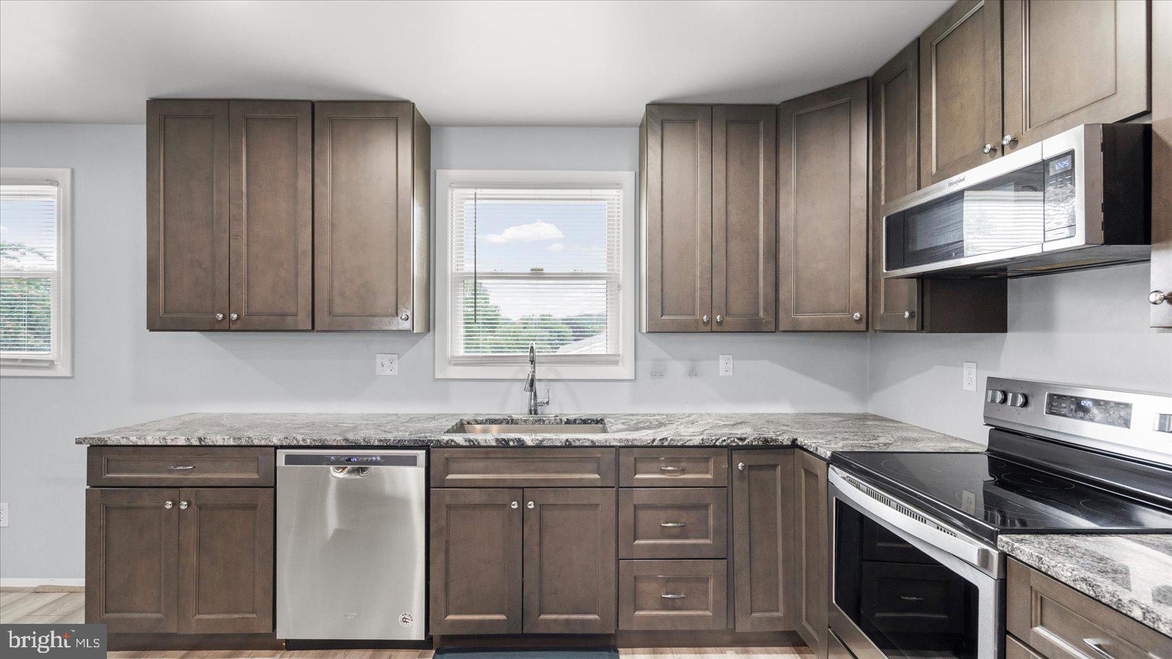 DEERFIELD - Residential