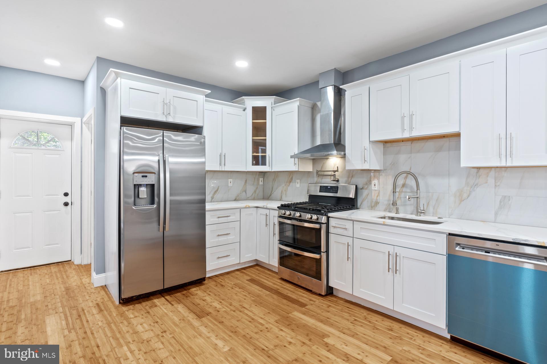 BELMONT - Residential