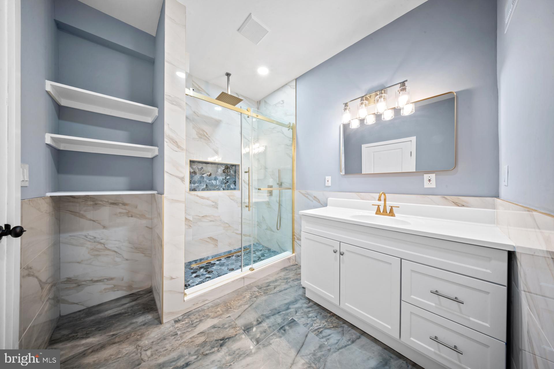 BELMONT - Residential