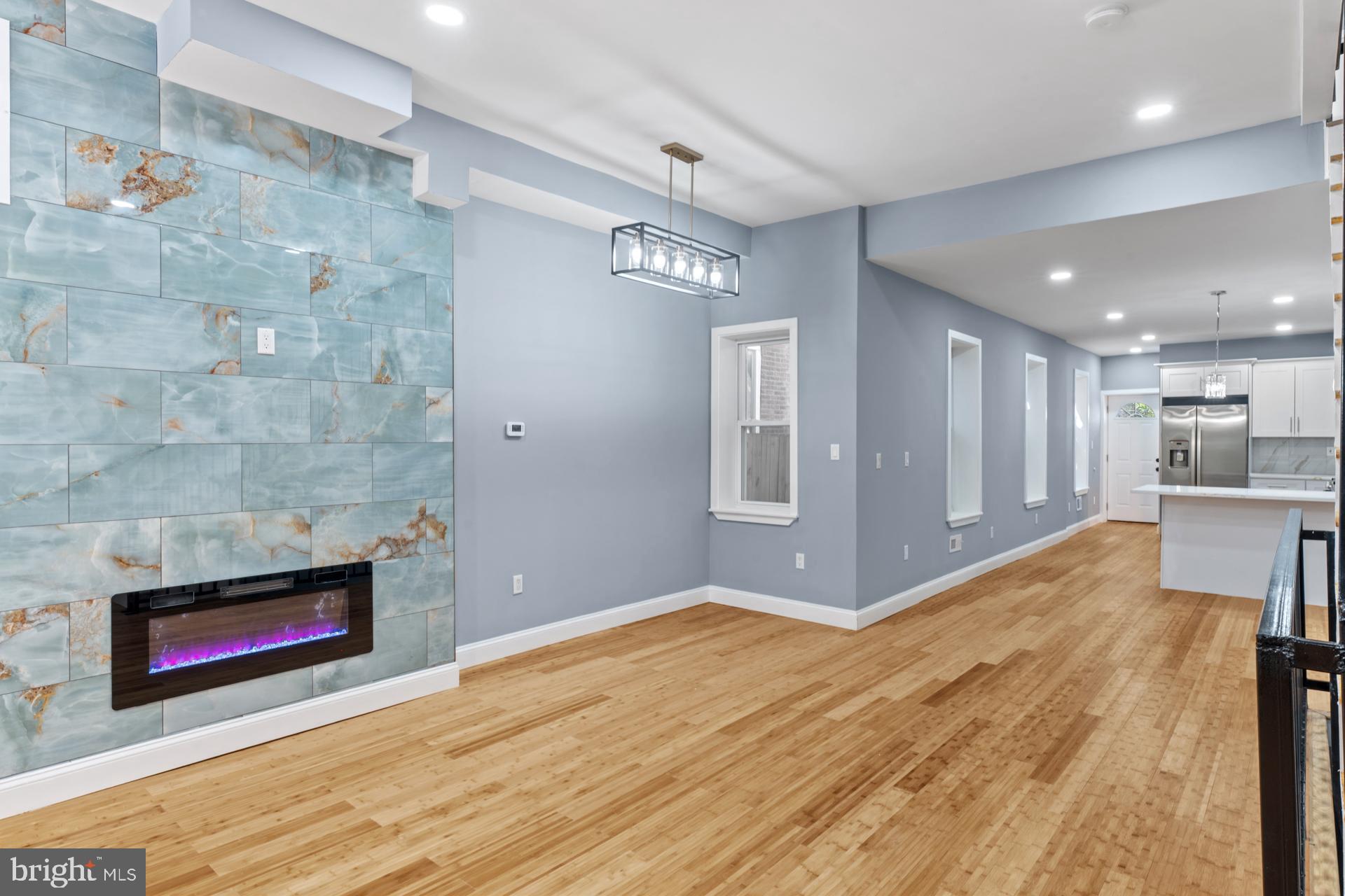 BELMONT - Residential
