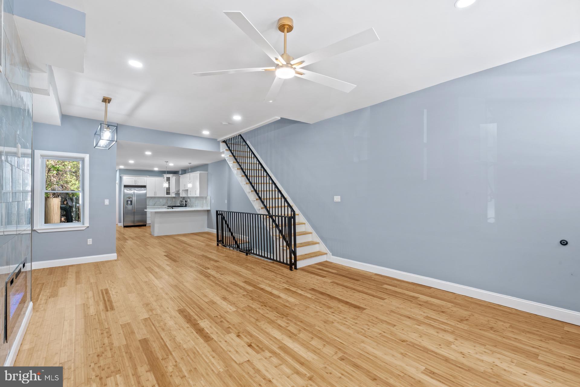 BELMONT - Residential