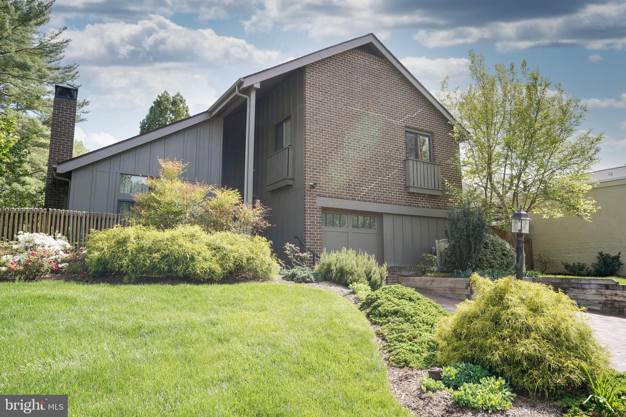 OAKLAND MILLS - Residential