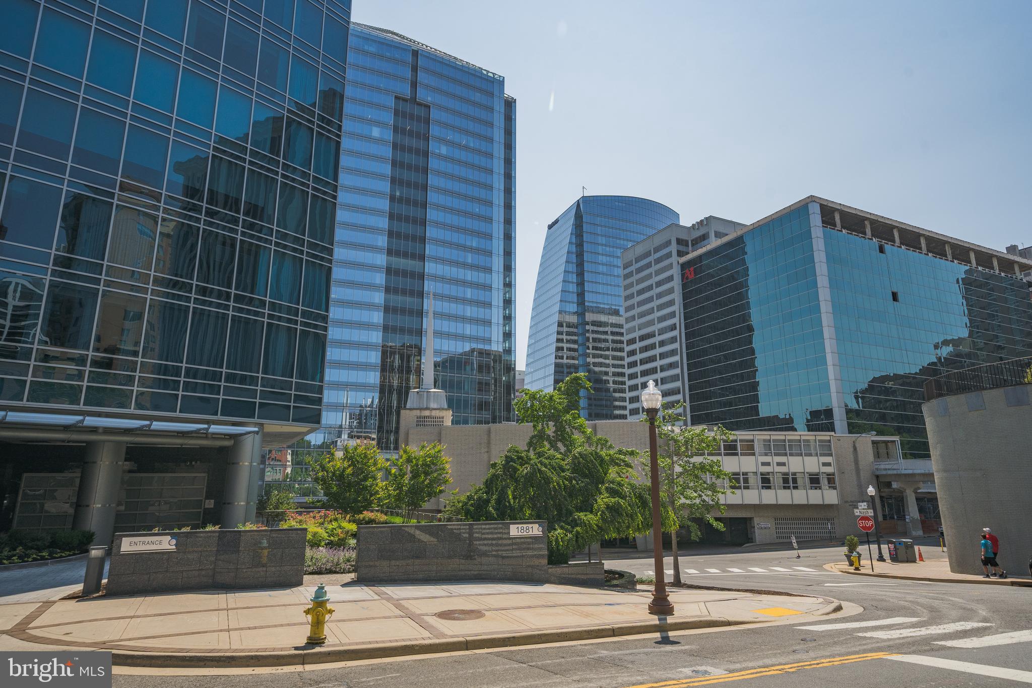 TURNBERRY TOWER - Commercial Sale