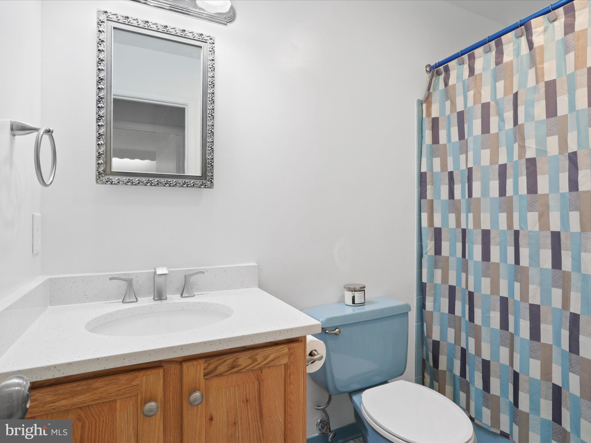 LINCOLNIA WOODS - Residential