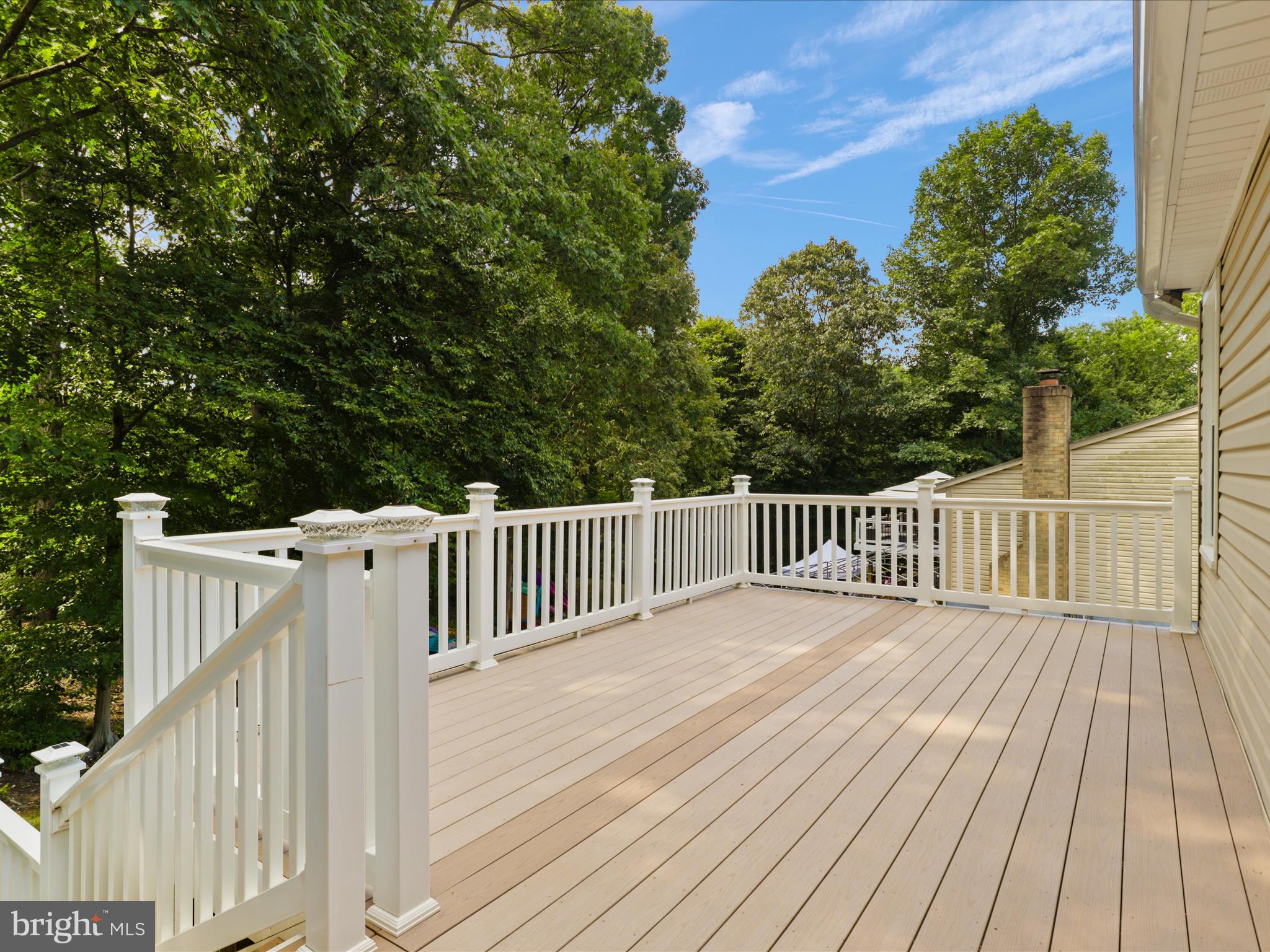 LINCOLNIA WOODS - Residential