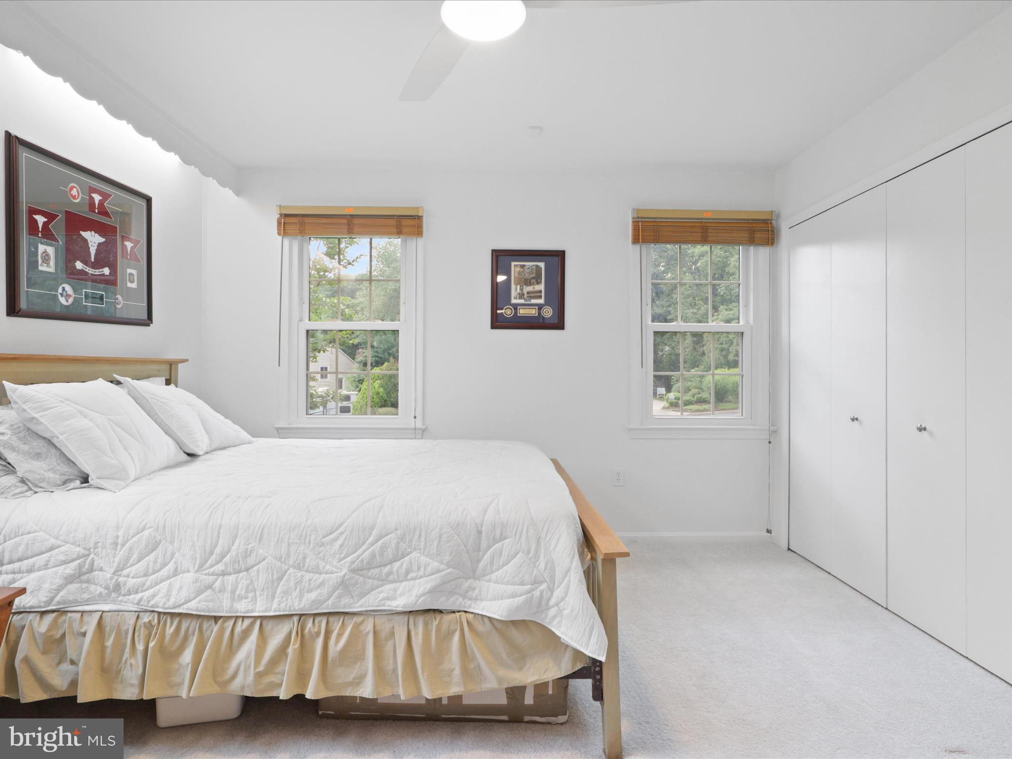 LINCOLNIA WOODS - Residential