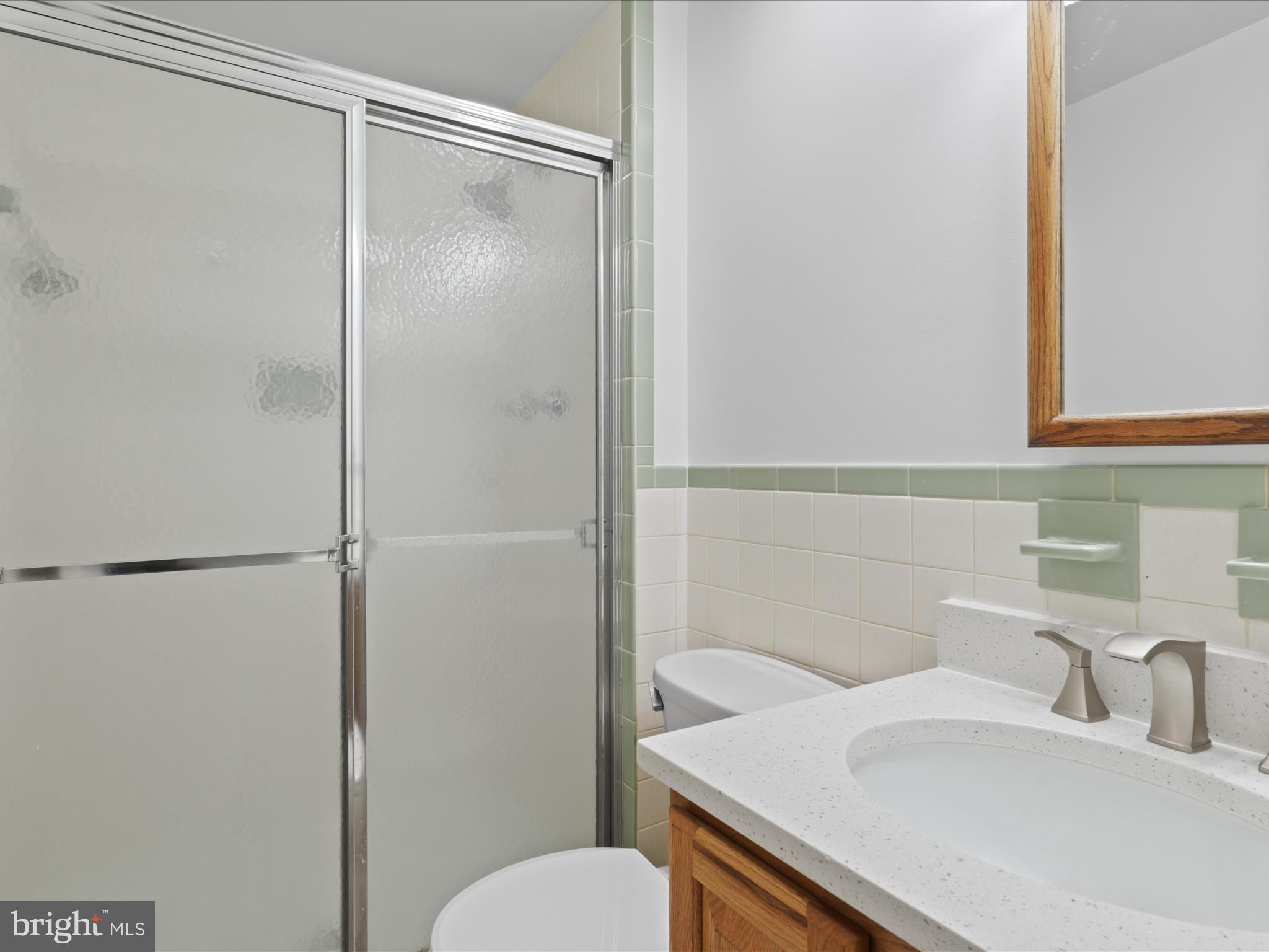LINCOLNIA WOODS - Residential