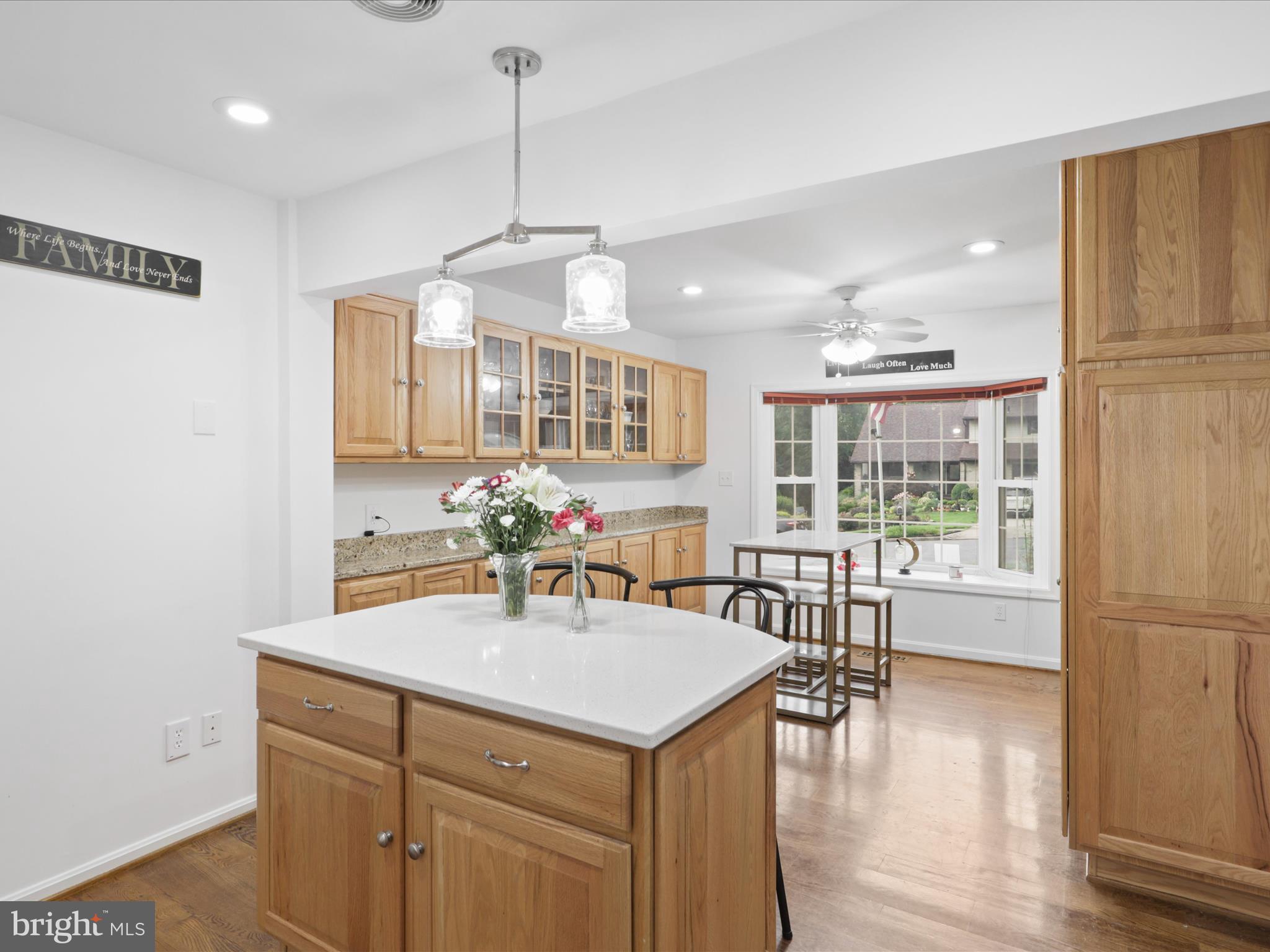 LINCOLNIA WOODS - Residential