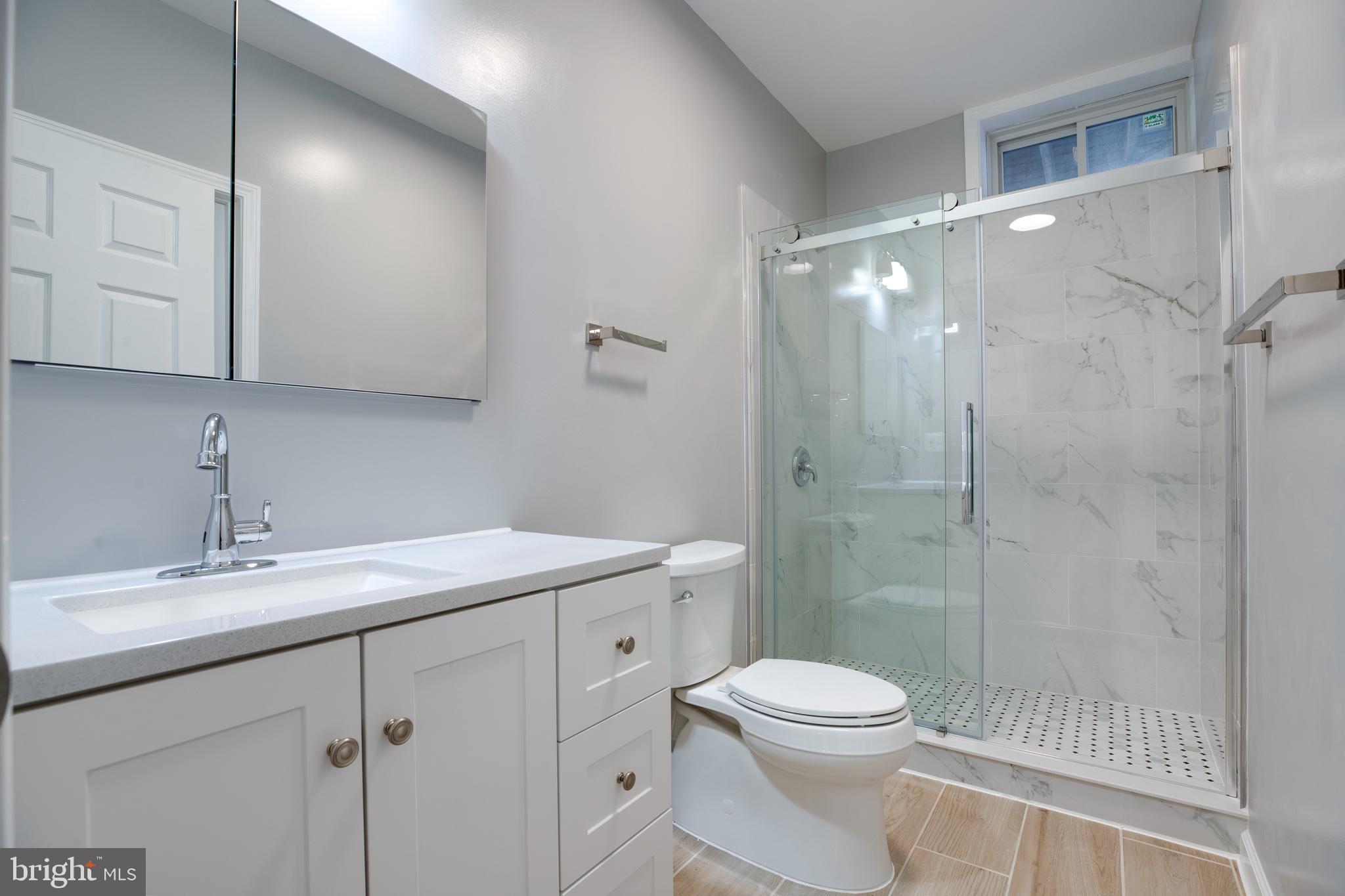AVENDALE WOODLAND GROVE - Residential Lease